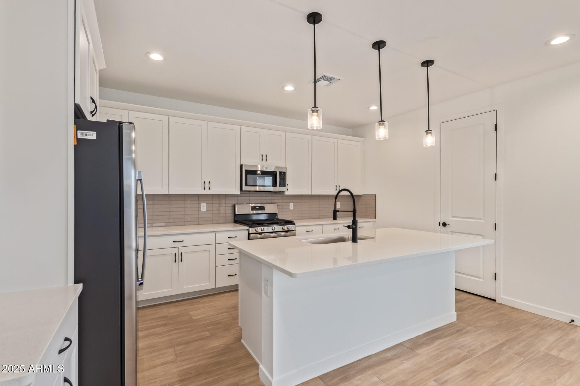 5448 W MANZANITA Drive