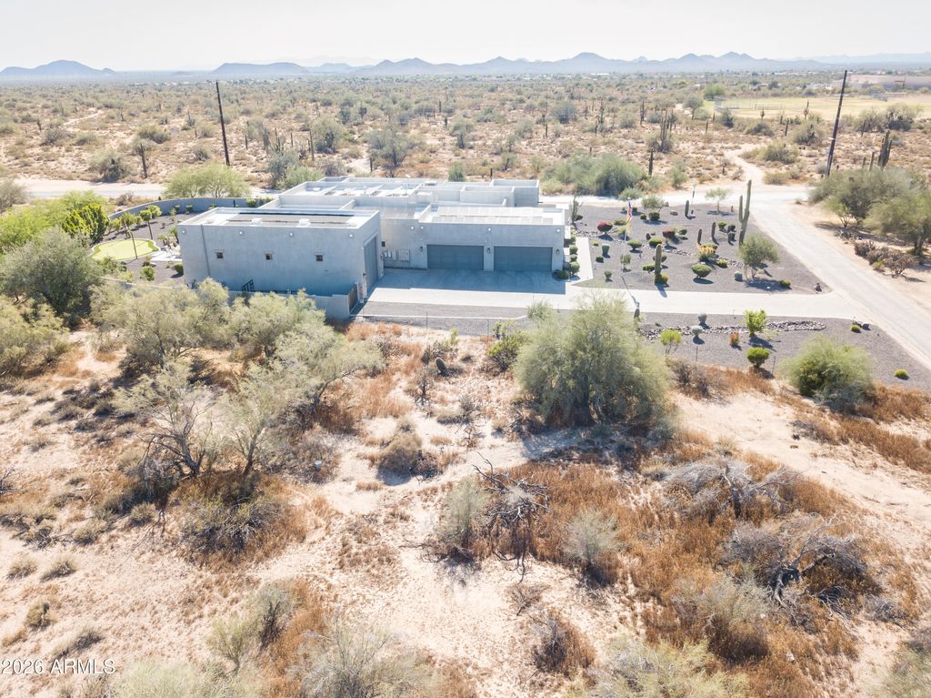 Photo of 5601 E Red Bird Road N, Scottsdale, AZ 85266 (MLS # 7026118)