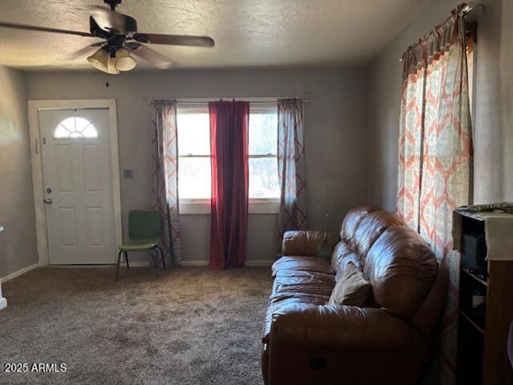 Photo of 812 N Center Avenue, Casa Grande, AZ 85122 (MLS # 6913879)