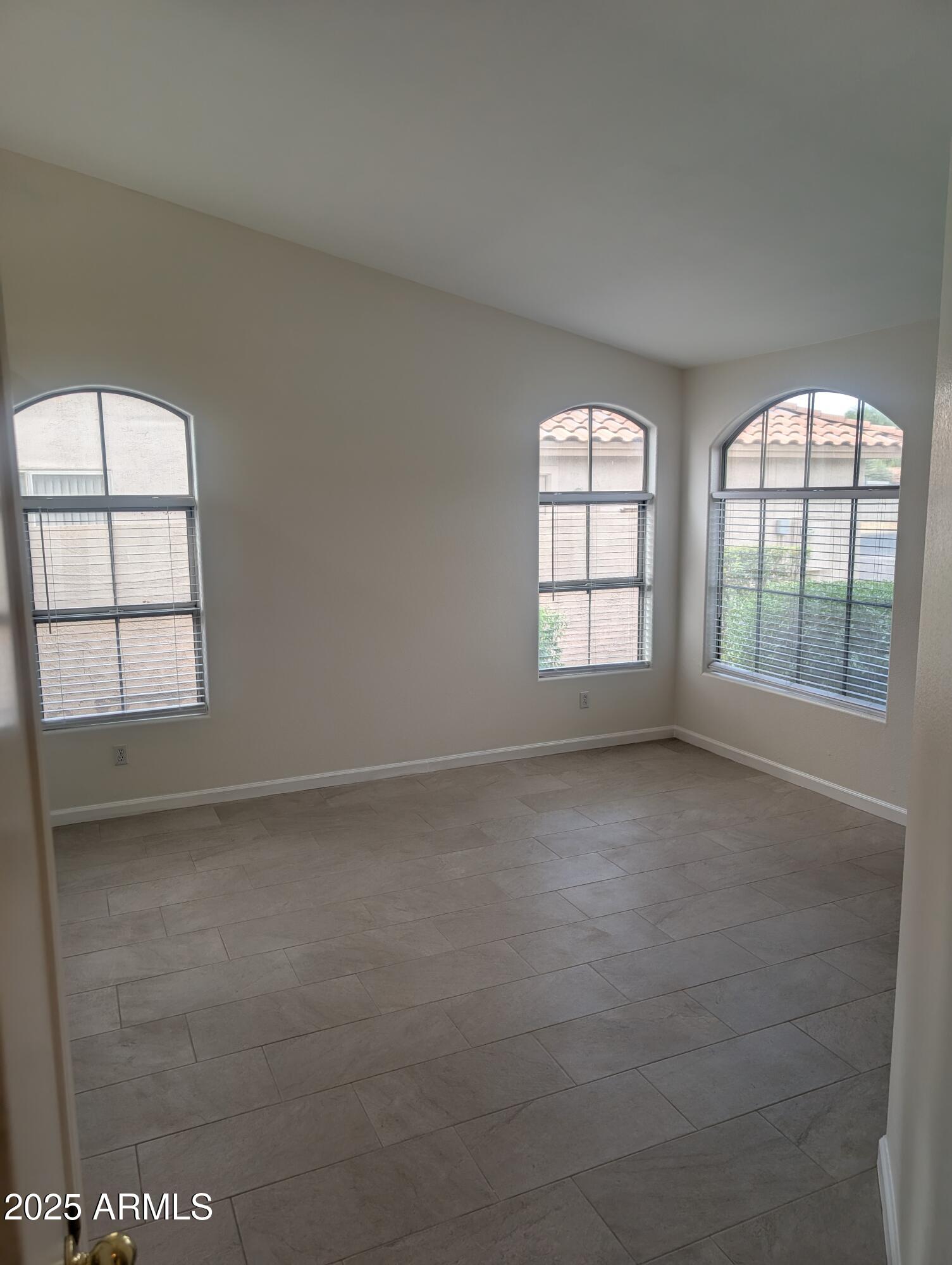 1203 W FLAMINGO Court