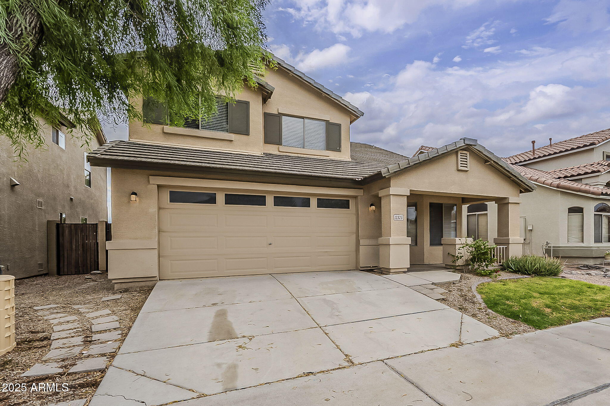 12323 W MEDLOCK Drive