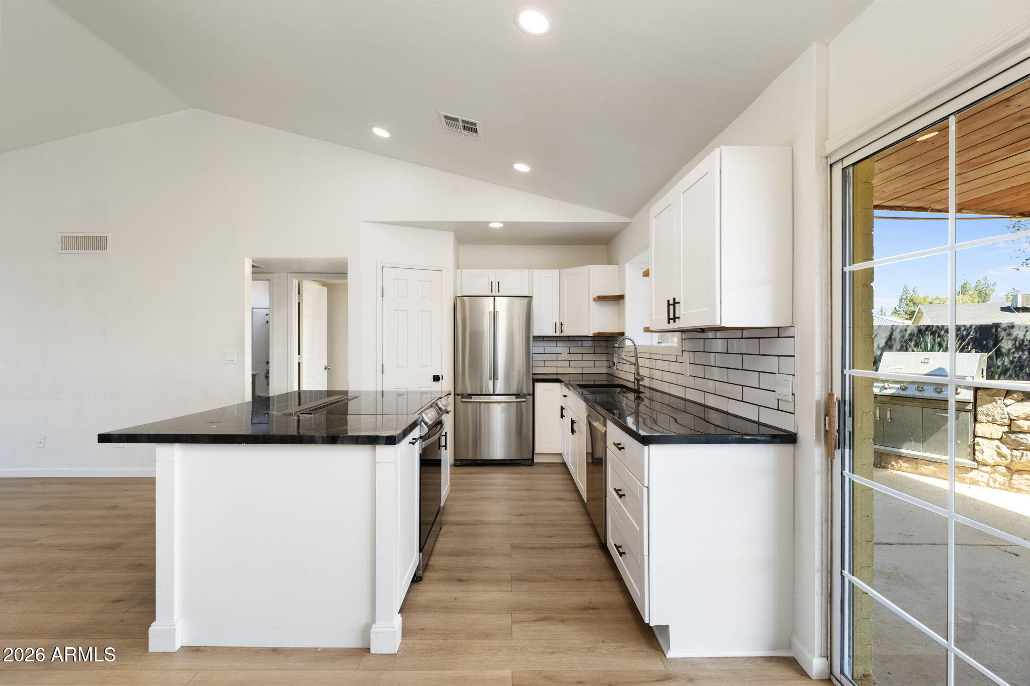 NORTHPOINTE 4 - Residential