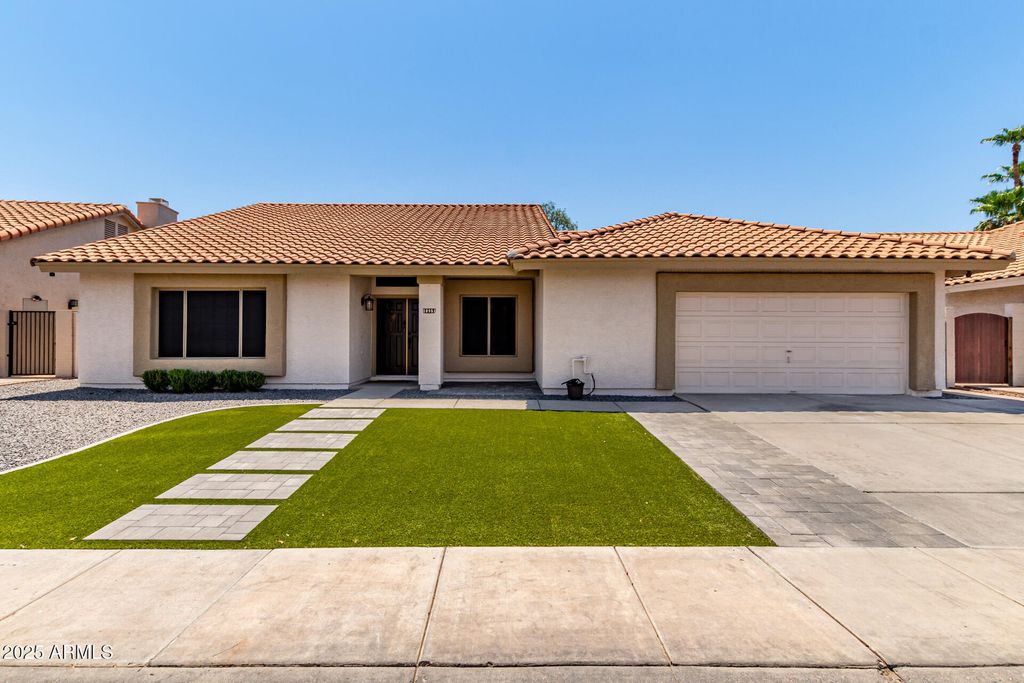 Photo of 10951 W Ivory Lane, Avondale, AZ 85392 (MLS # 6909187)