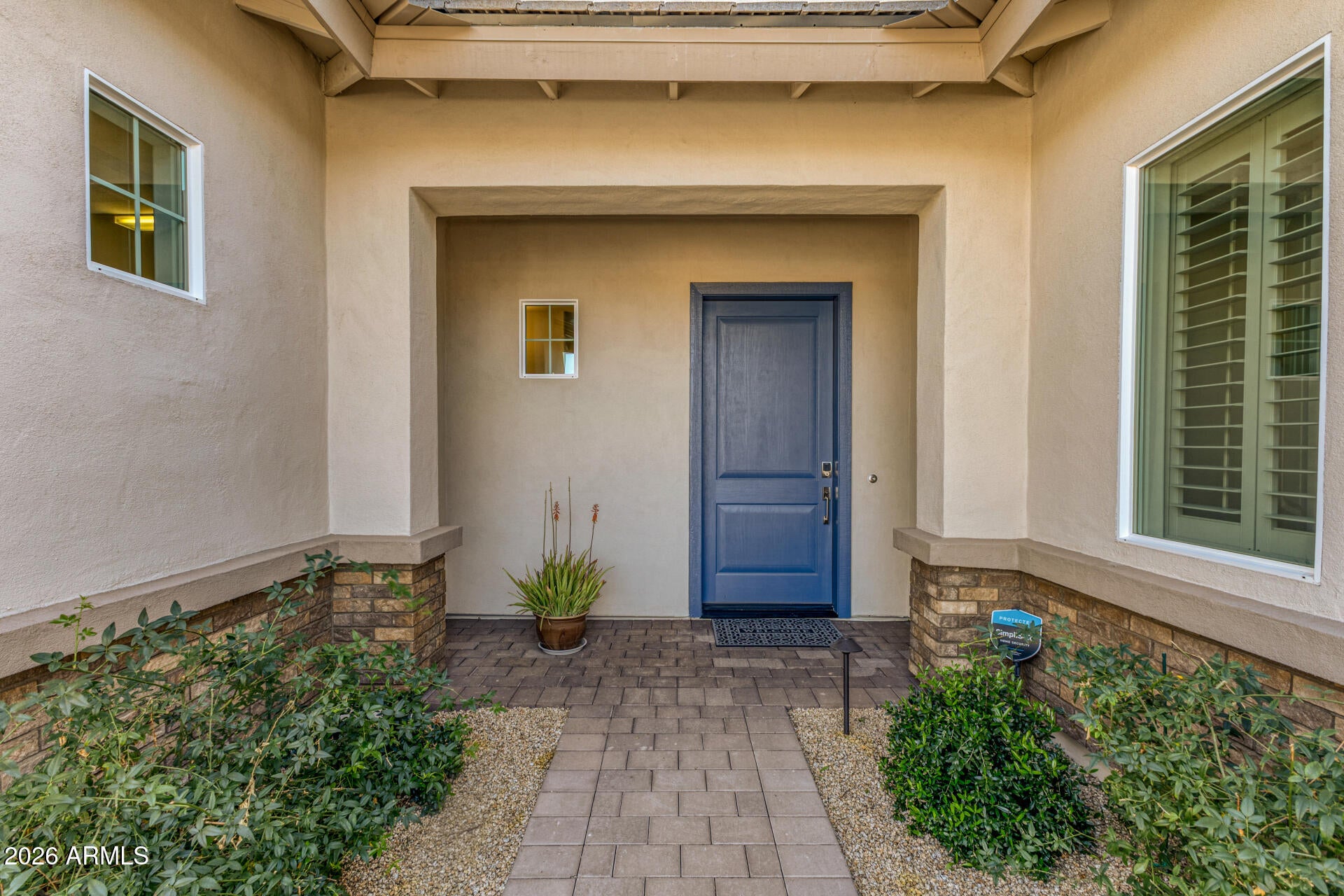4237 E HUNTER Court