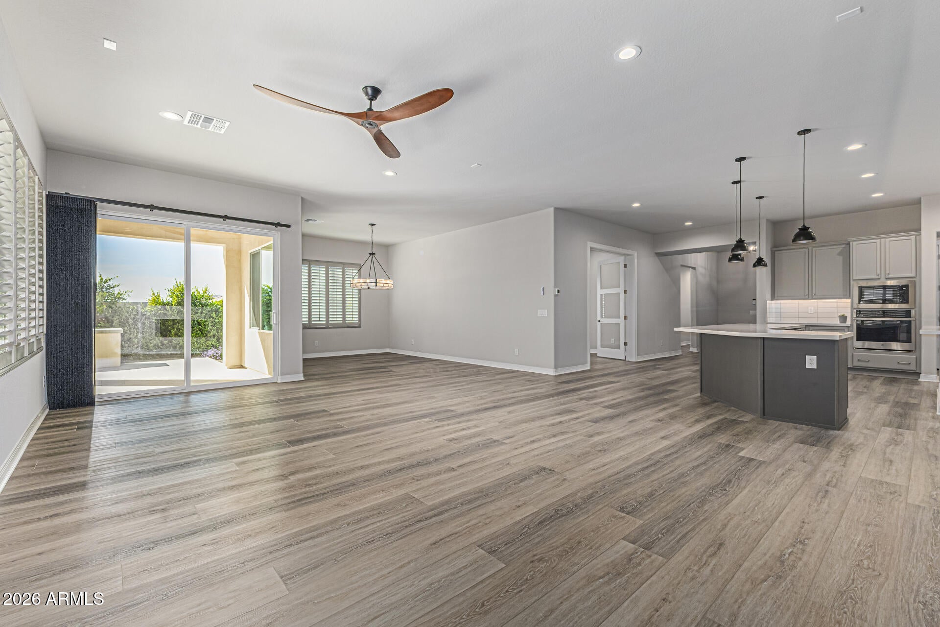4237 E HUNTER Court
