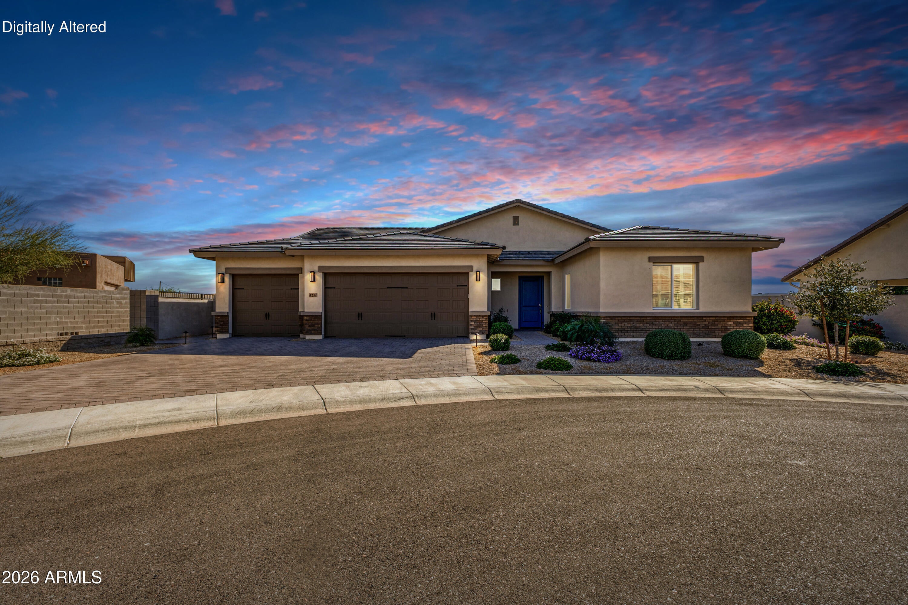 4237 E HUNTER Court