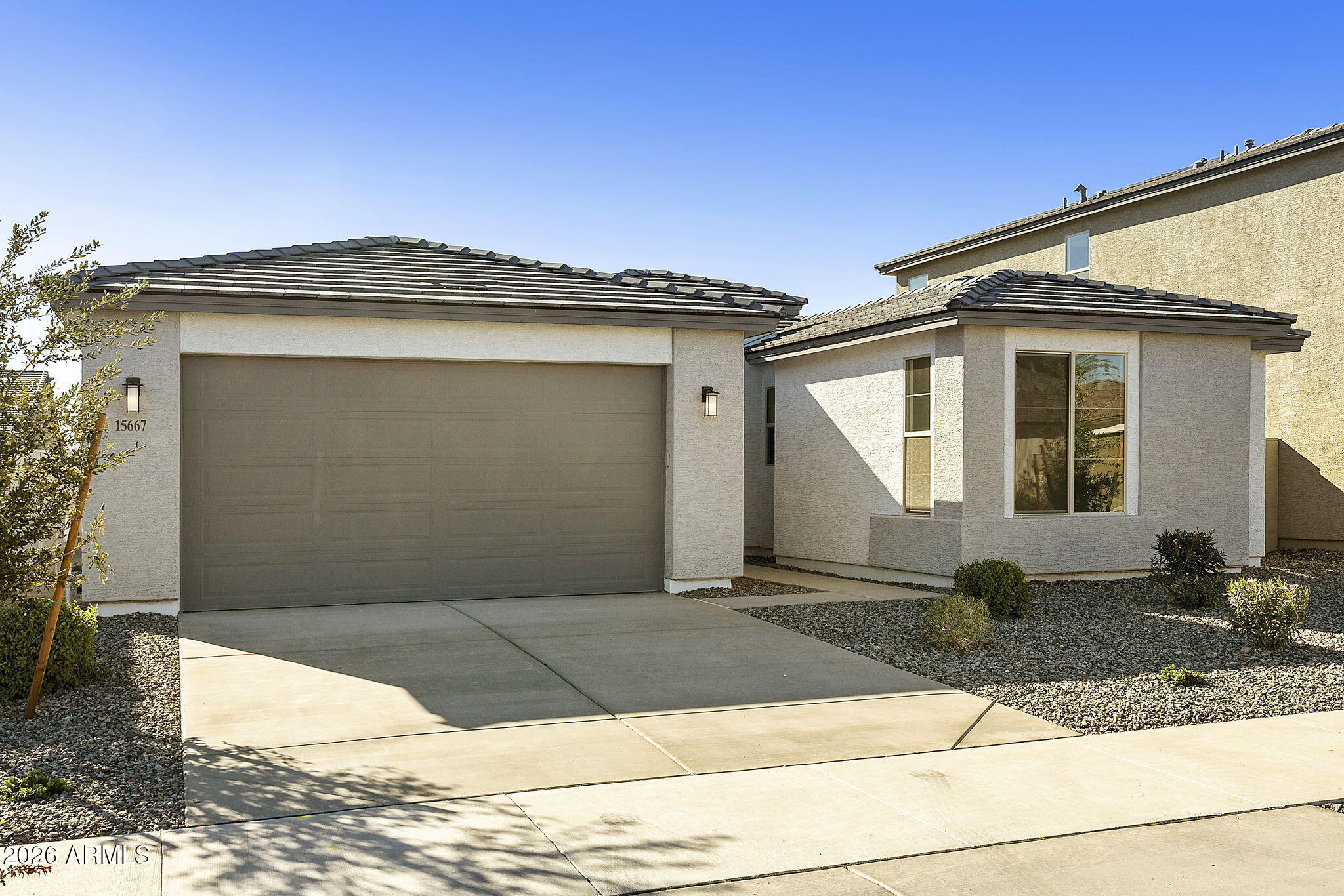 15667 W MERCER Lane