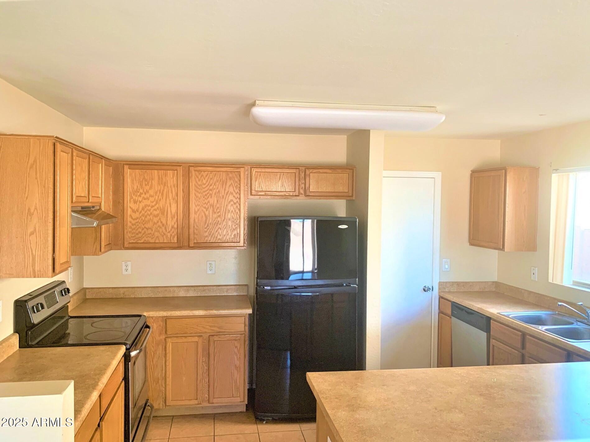 6698 E Summerset Road