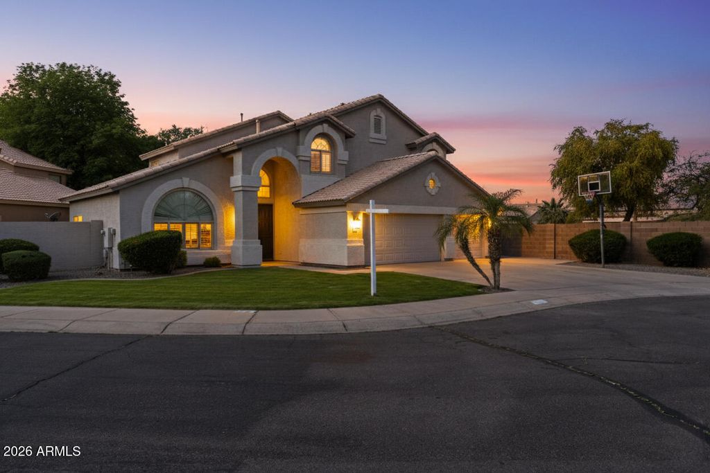 Photo of 418 S Burk Street, Gilbert, AZ 85296 (MLS # 6990986)