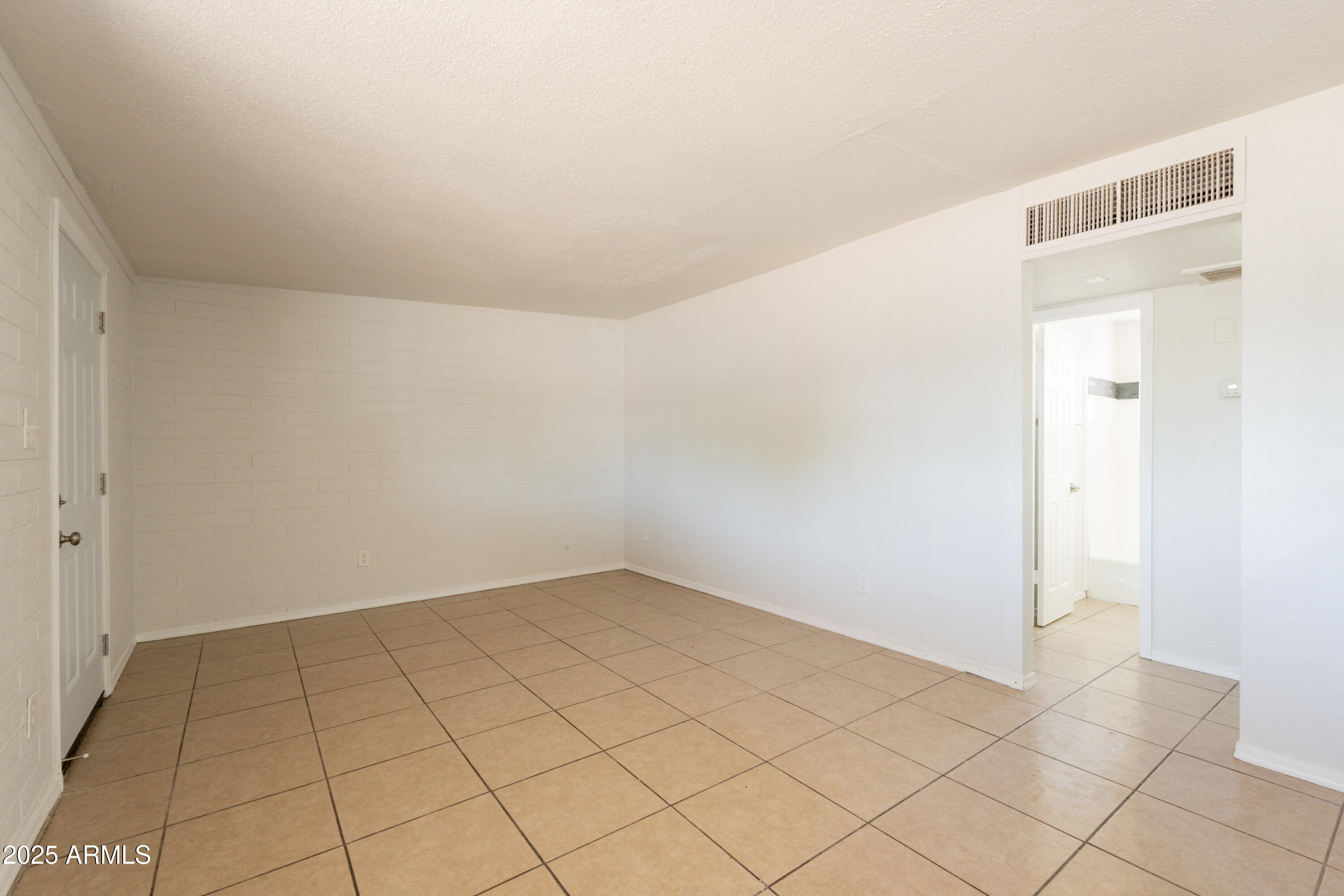 3914 W PALM Lane