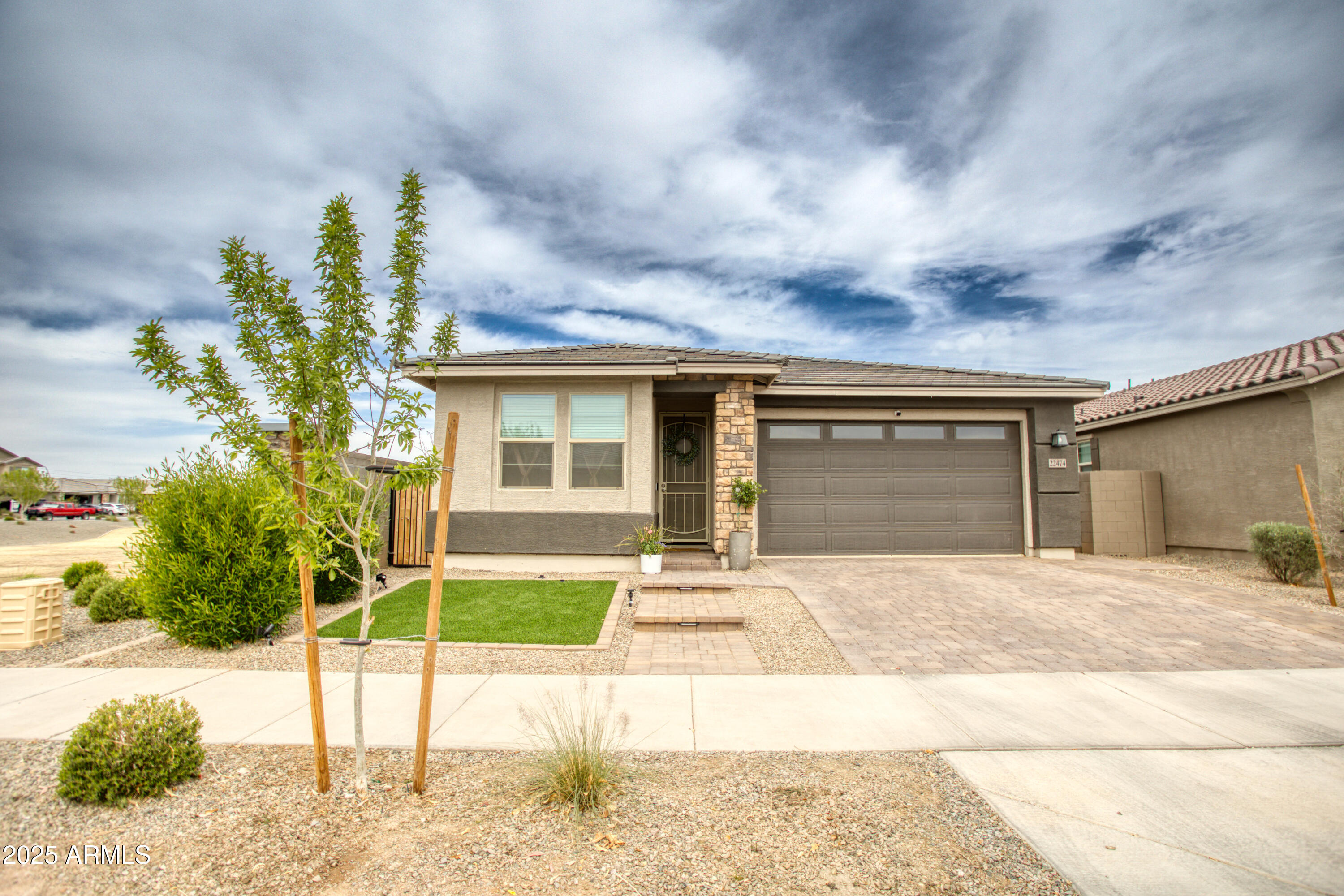 22474 E LAWNDALE Place E