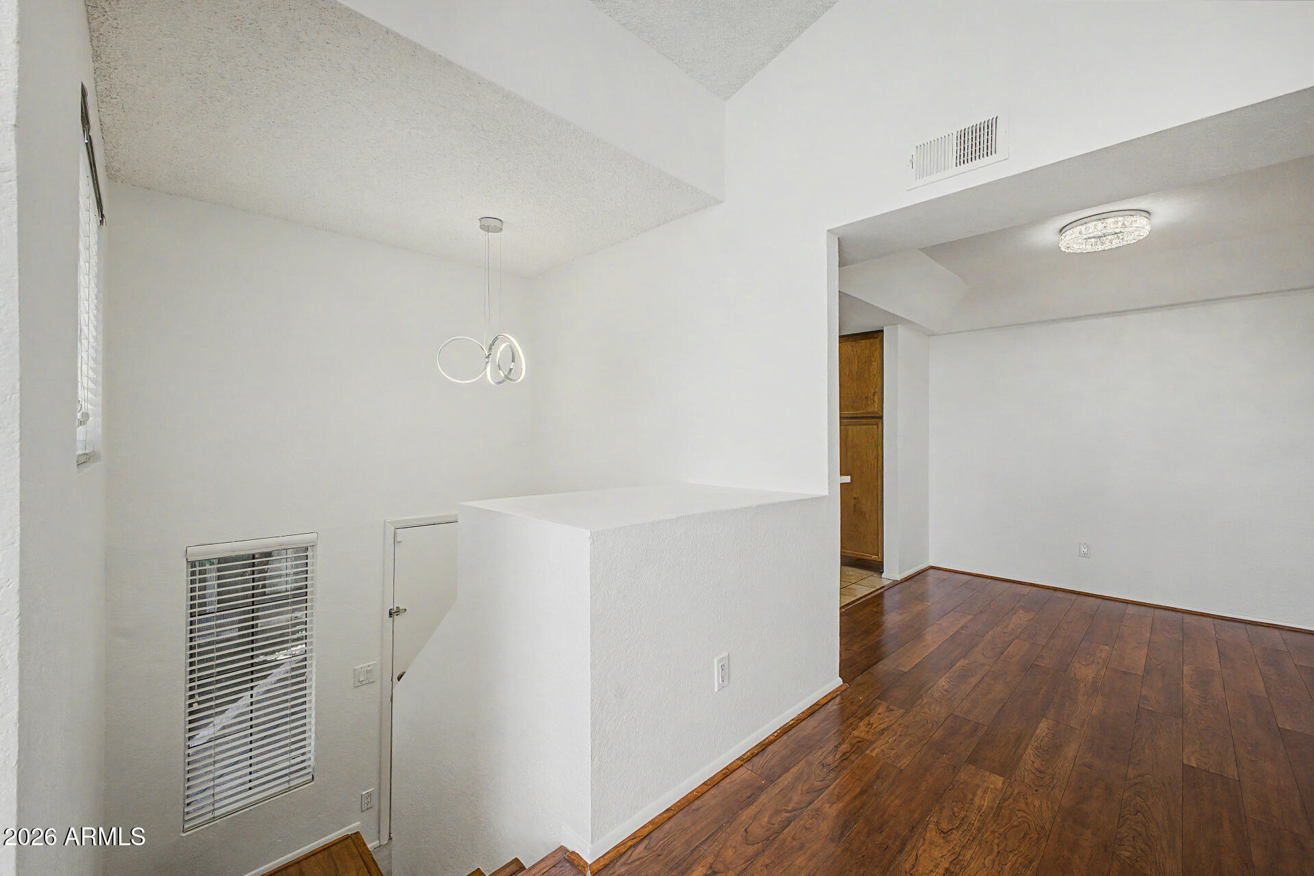 1905 E UNIVERSITY Drive 246