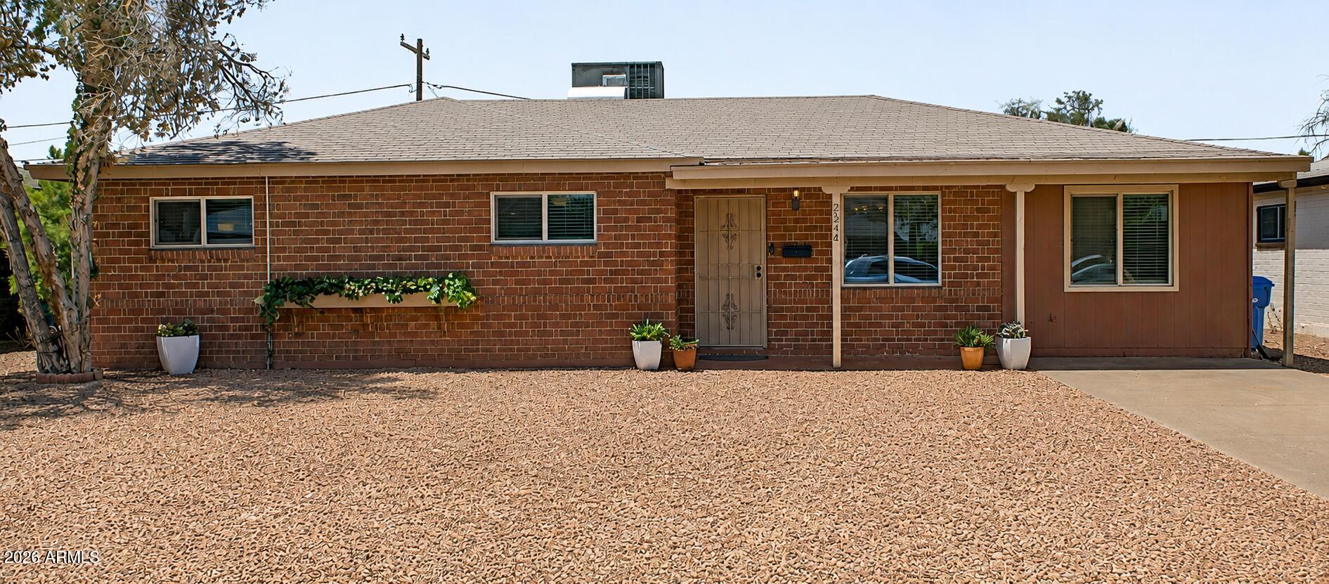 2344 W MITCHELL Drive
