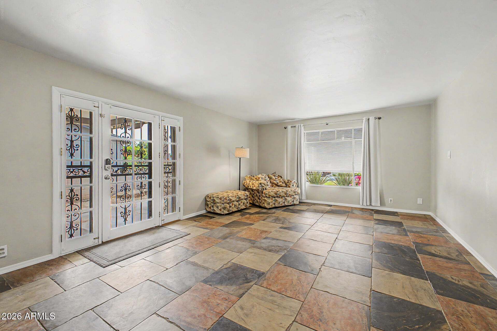 4237 N 34TH Place