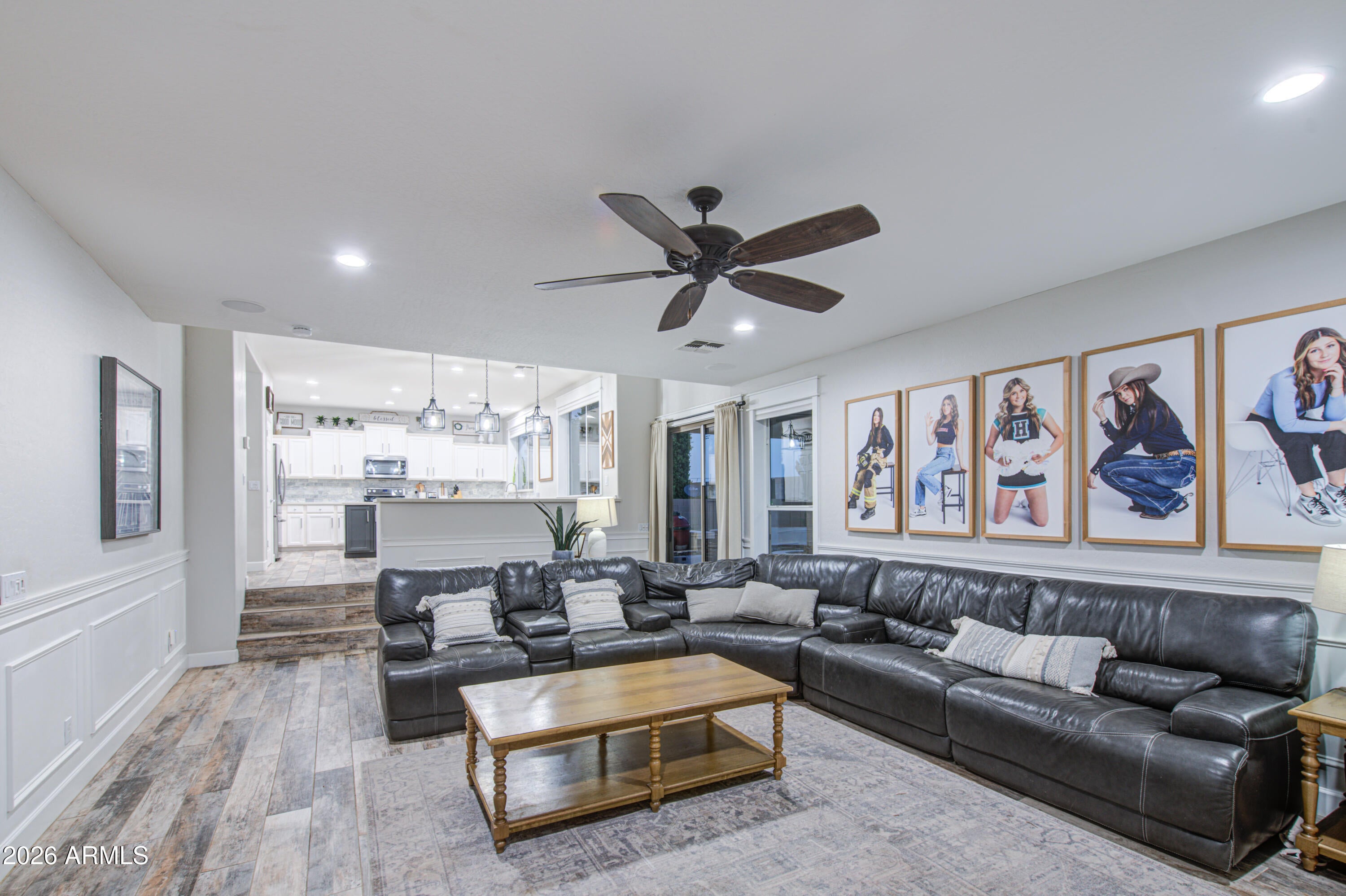 439 N PHEASANT Court
