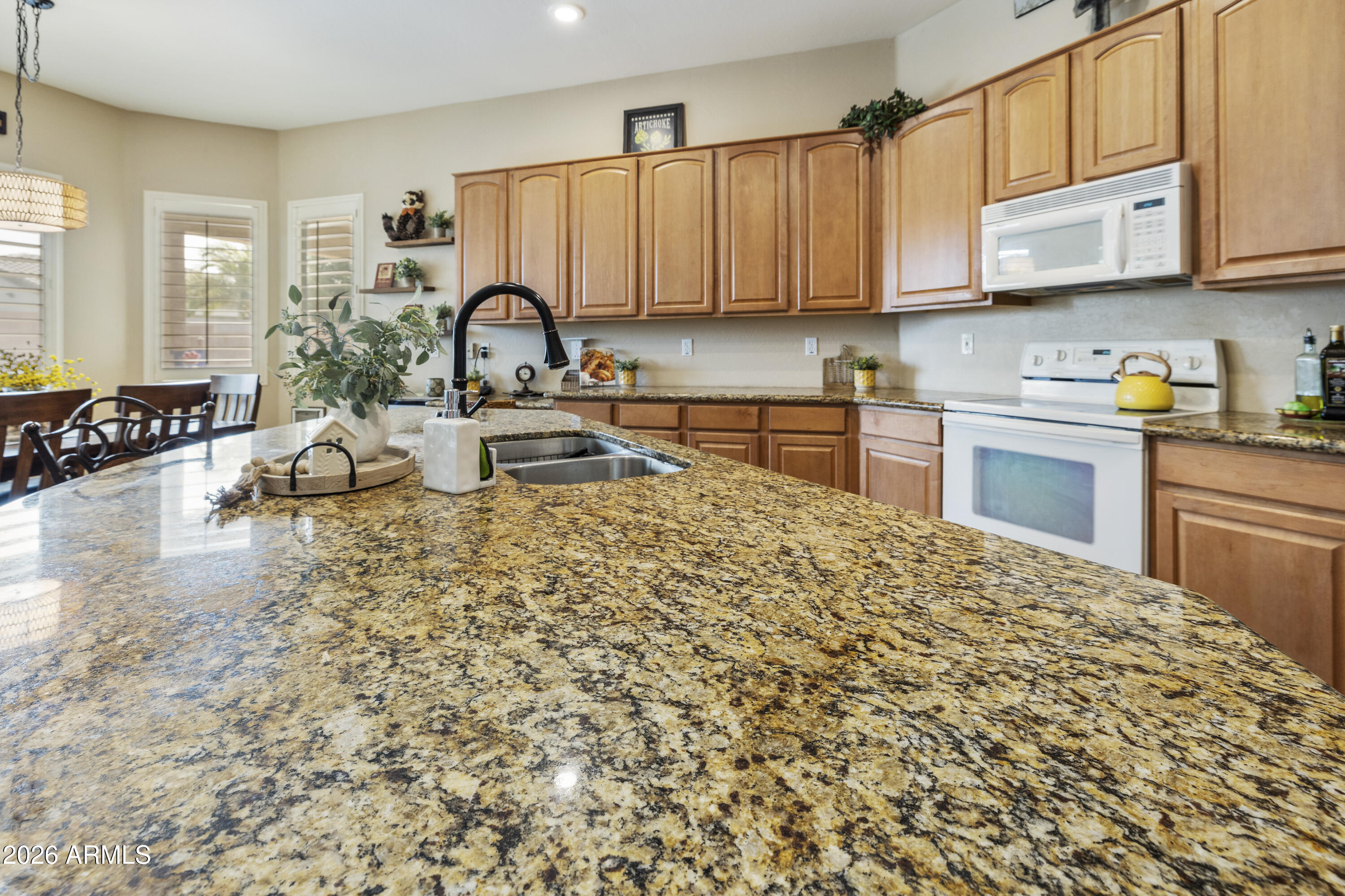 2997 E PARKVIEW Drive