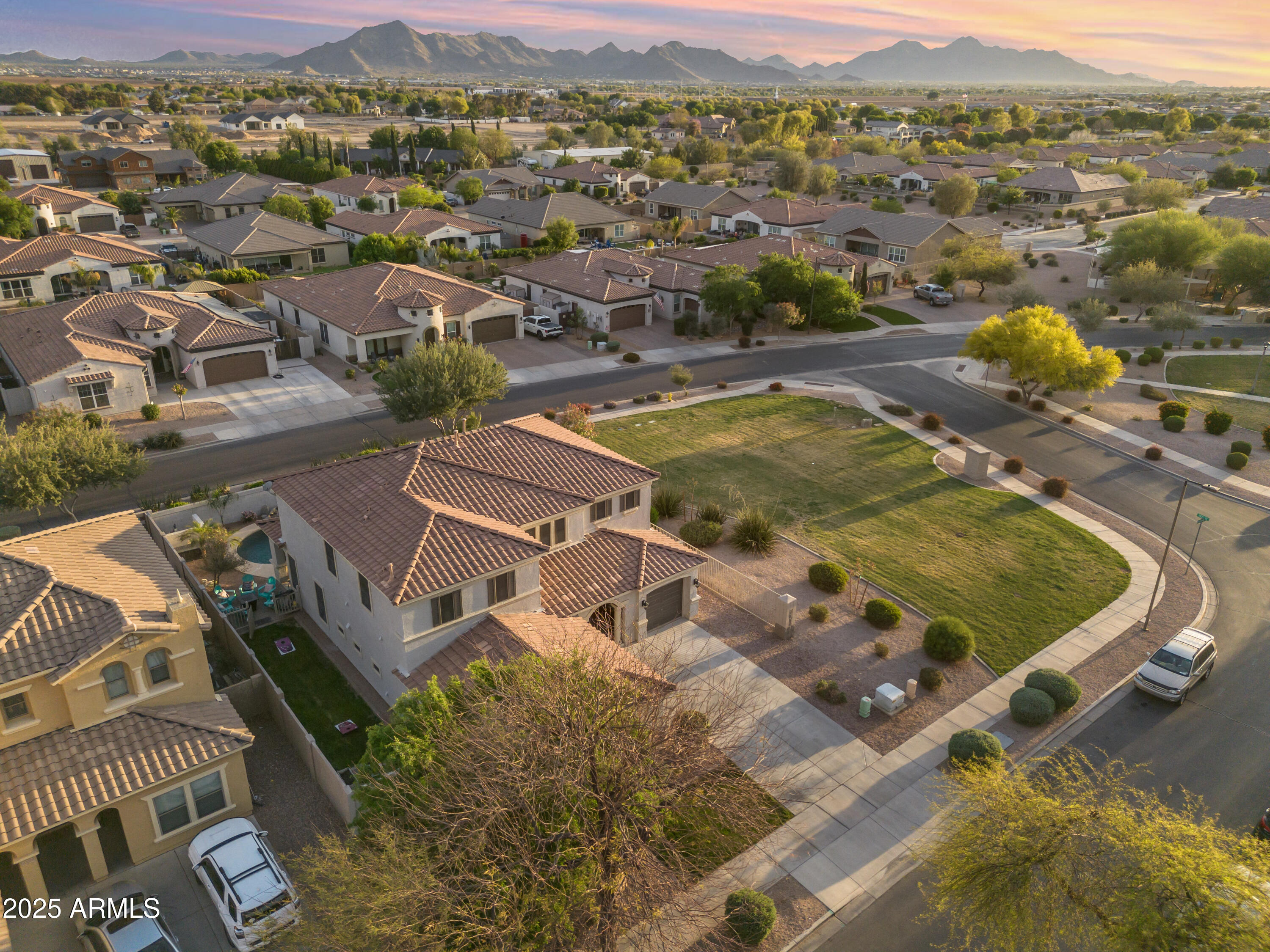 22321 E CREEKSIDE Court
