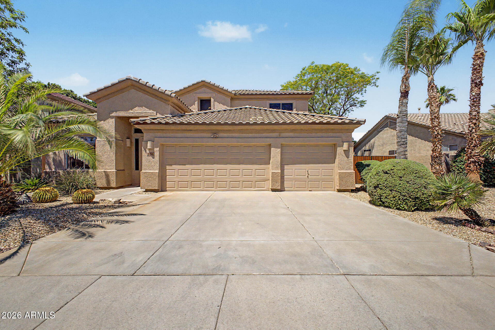5236 E WOODRIDGE Drive