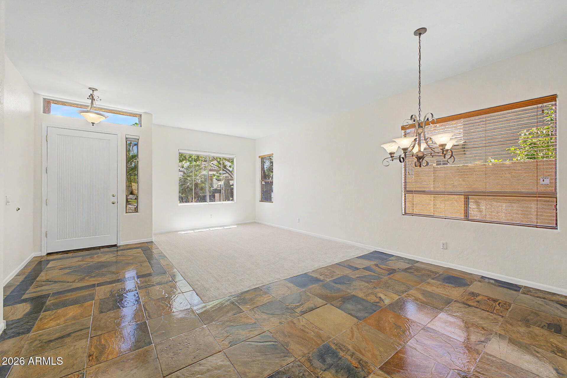 5236 E WOODRIDGE Drive