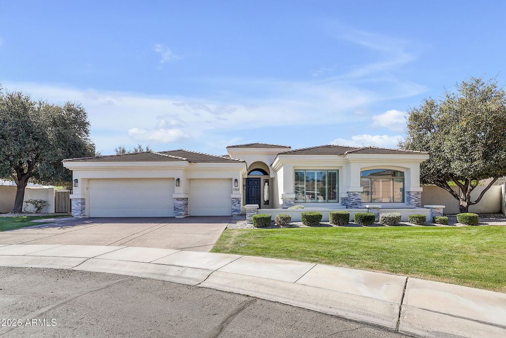 Photo of 1769 W Tonto Drive, Chandler, AZ 85248 (MLS # 7017877)