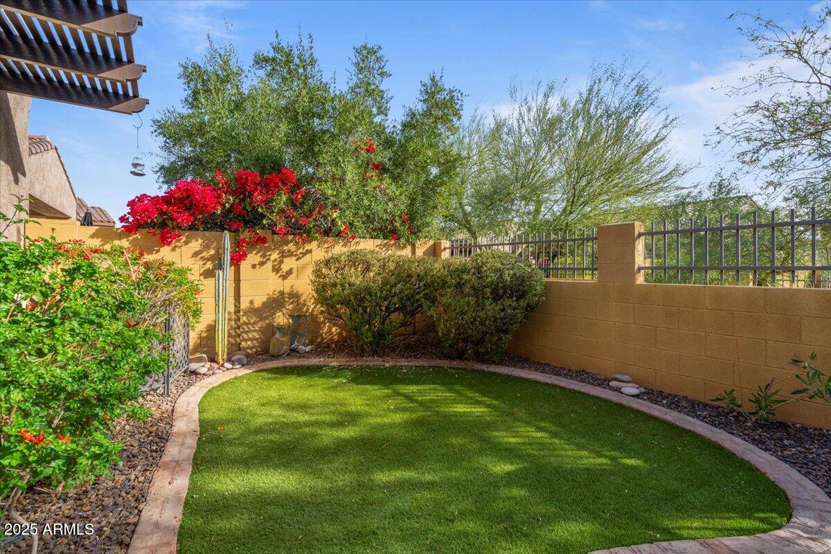 Mesa, Arizona 85207, United States, 2 Bedrooms Bedrooms, ,2 BathroomsBathrooms,Residential,Active,23441