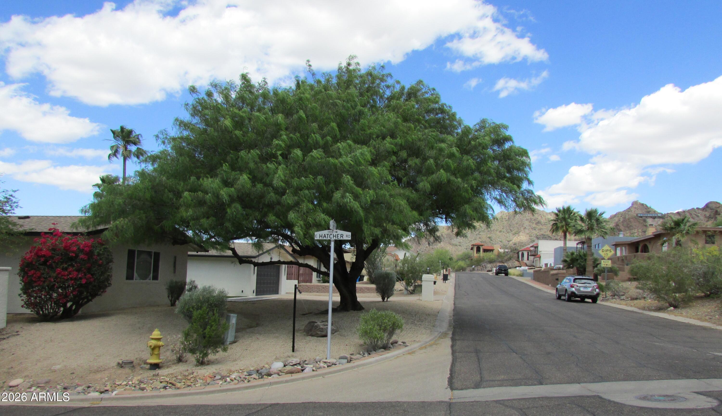 9402 N 18TH Street N