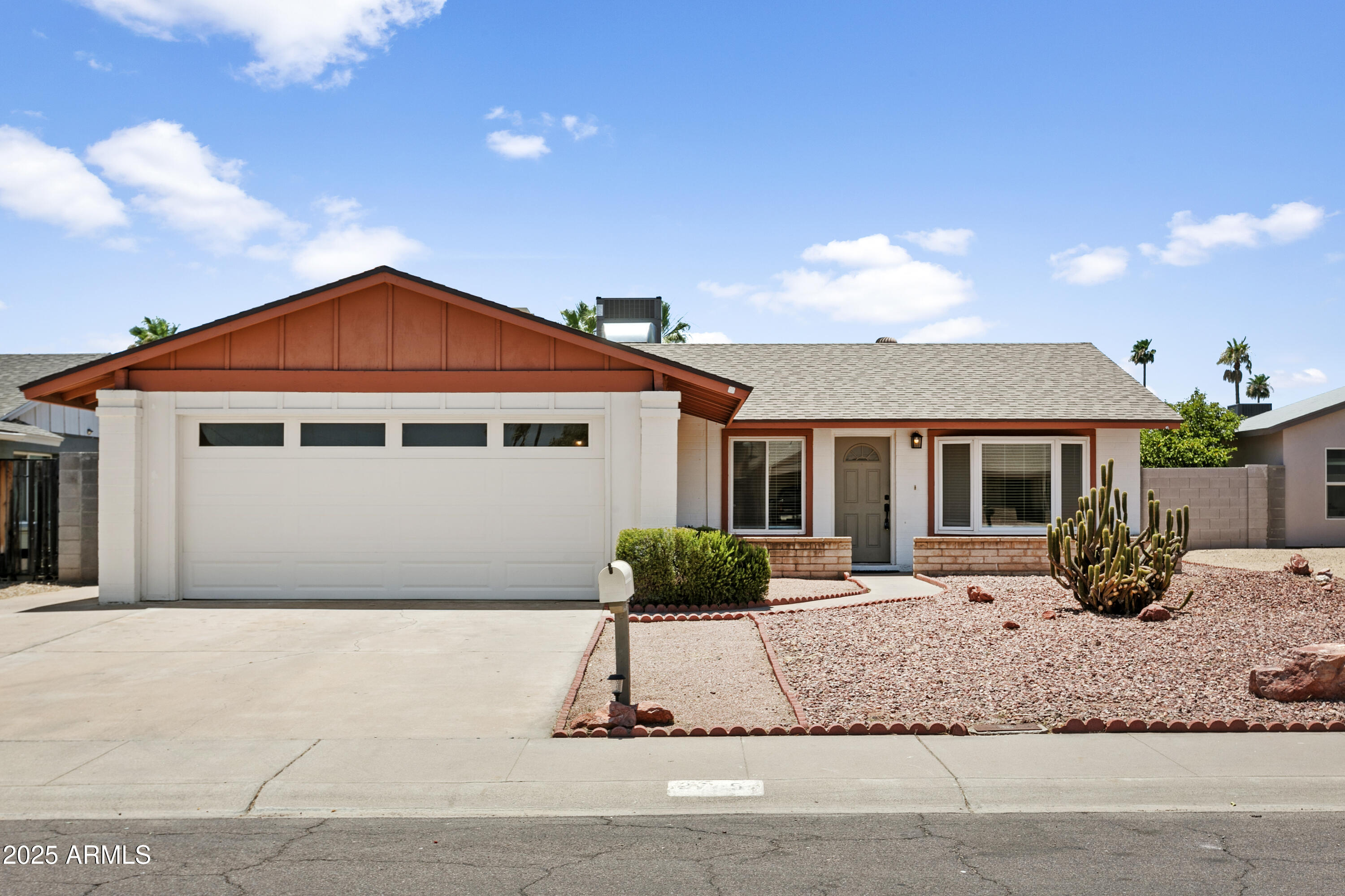 2745 E DAHLIA Drive