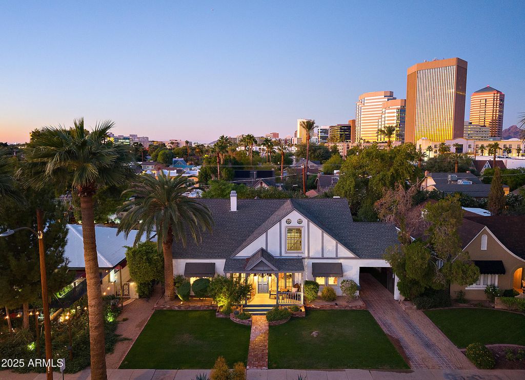 Photo of 38 W Vernon Avenue, Phoenix, AZ 85003 (MLS # 6953957)