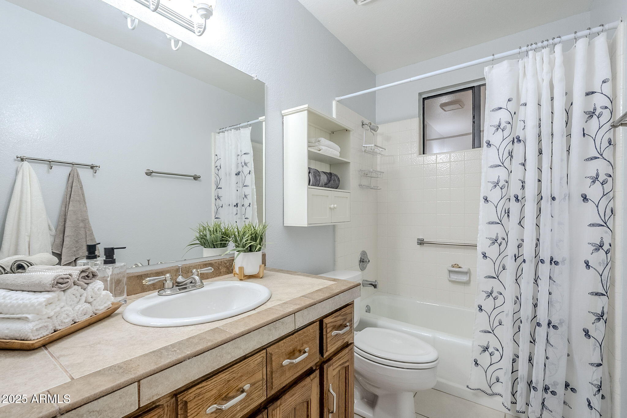 Mesa, Arizona 85205, United States, 2 Bedrooms Bedrooms, ,2 BathroomsBathrooms,Residential,Active,227506