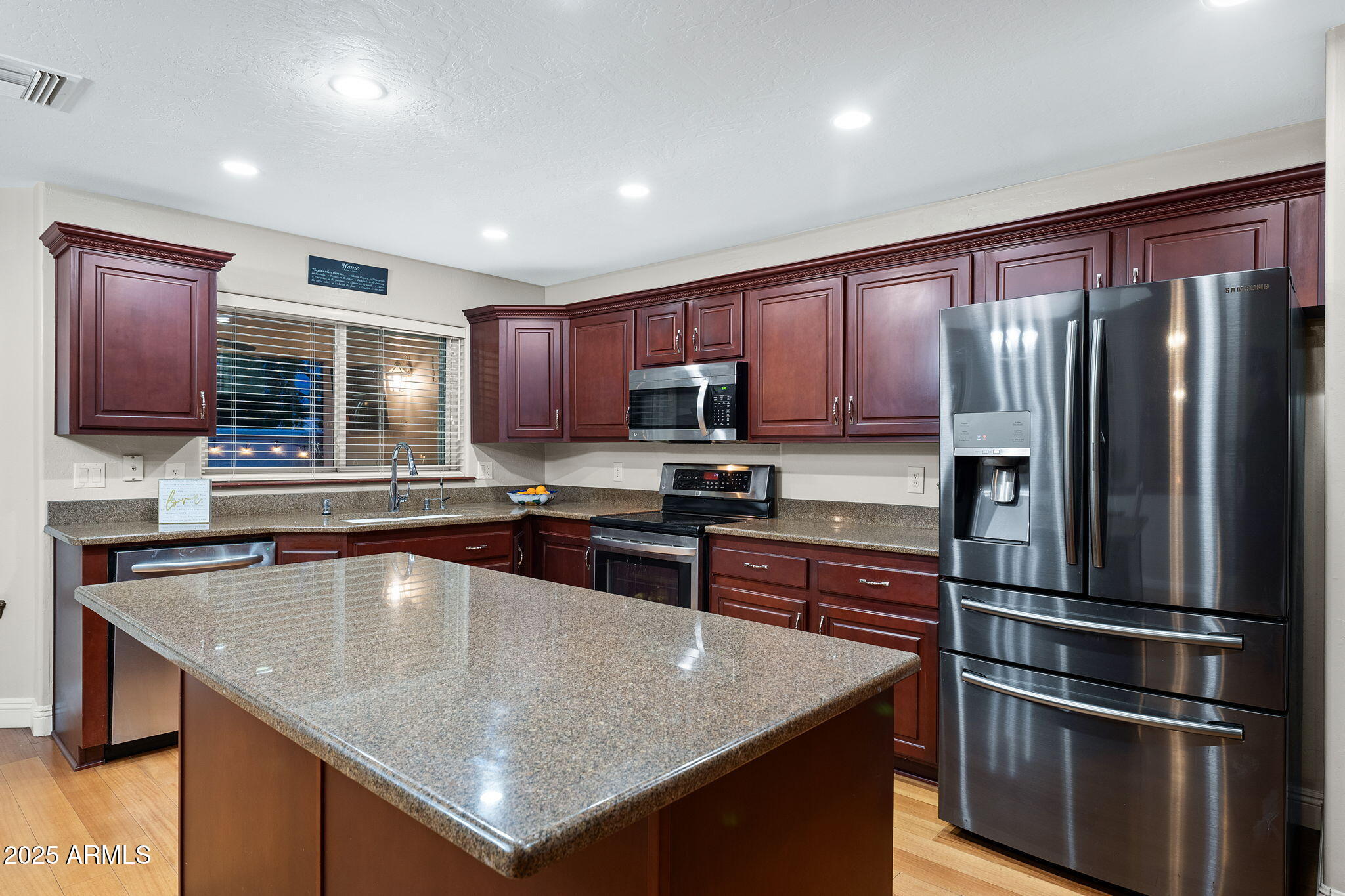 1934 E CYPRESS TREE Drive