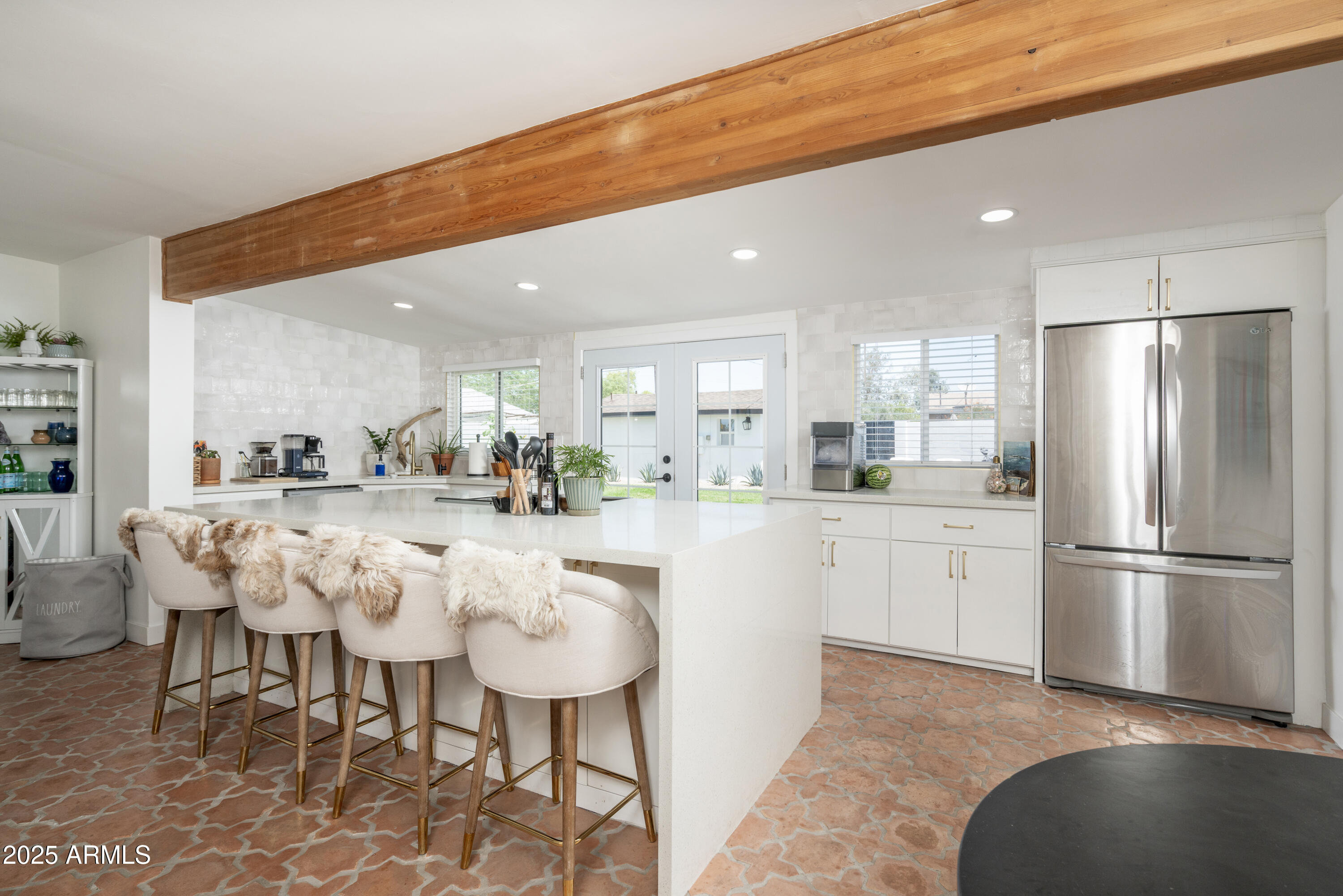 1808 E PINCHOT Avenue