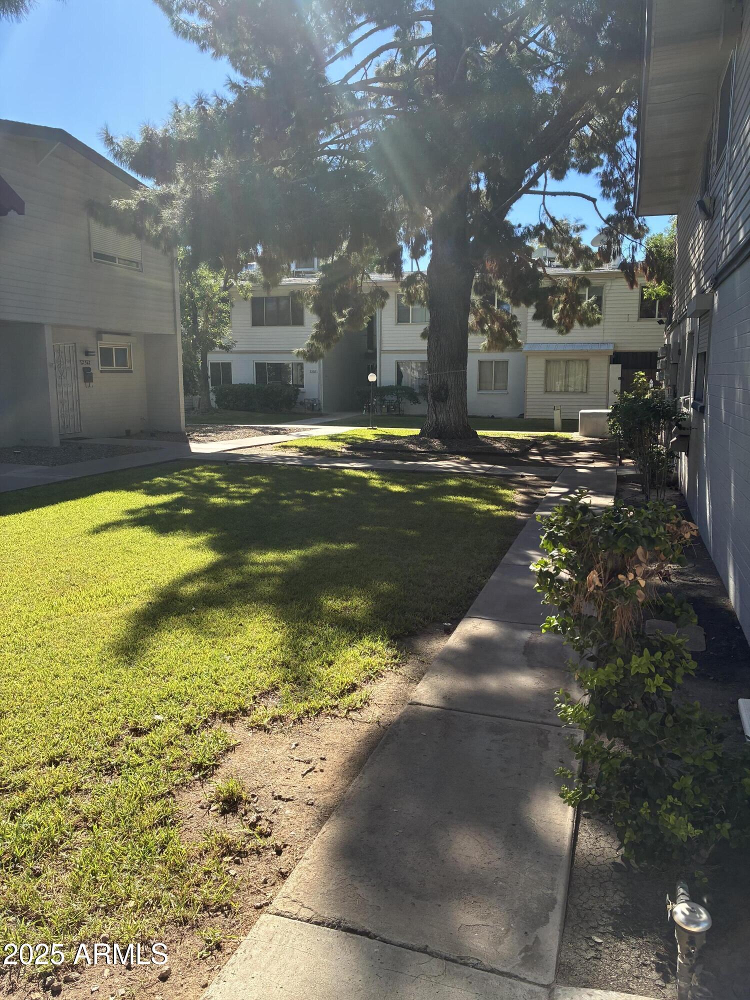 2549 W BERRIDGE Lane A223