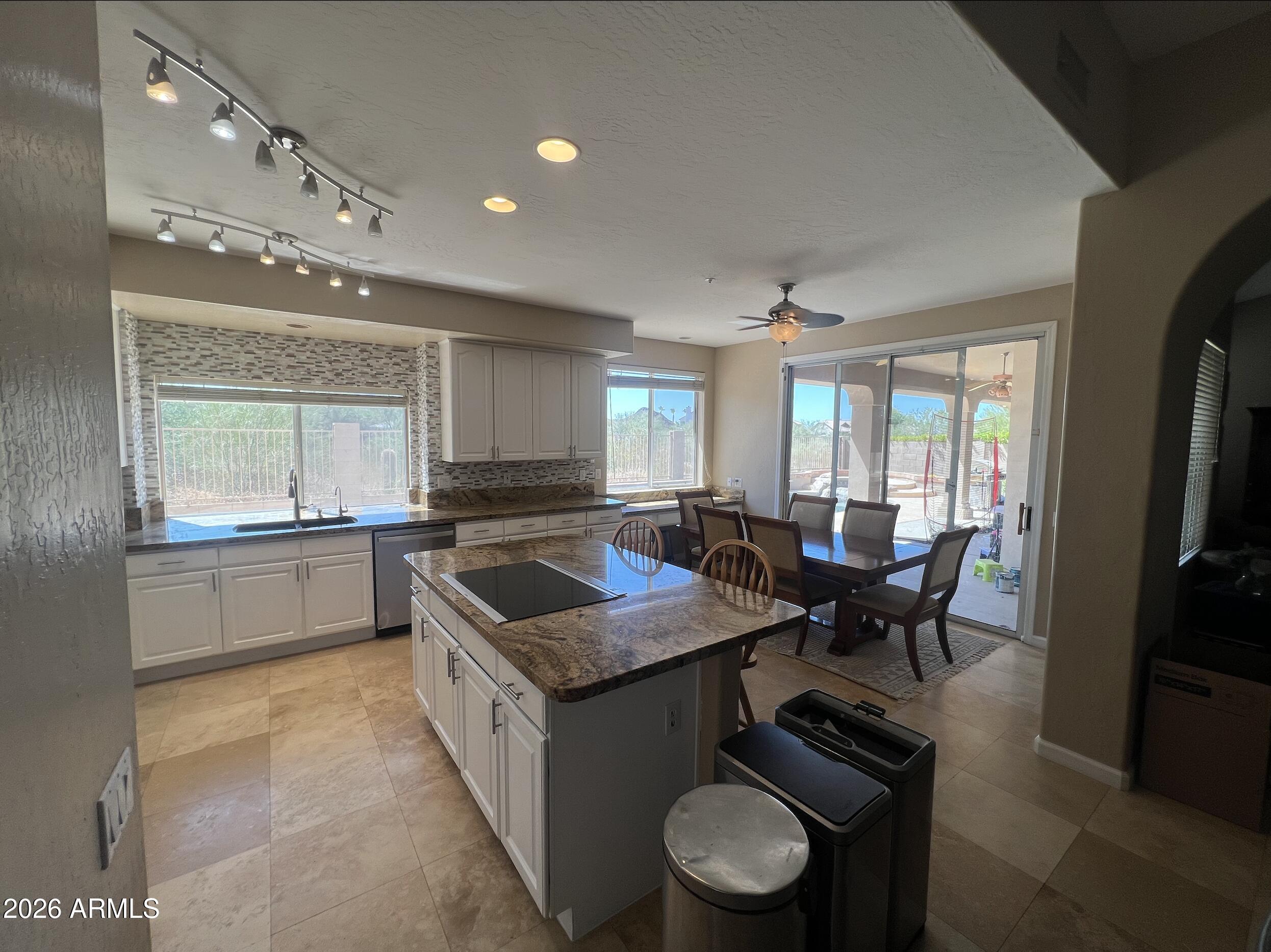 13065 E SHANGRI LA Road