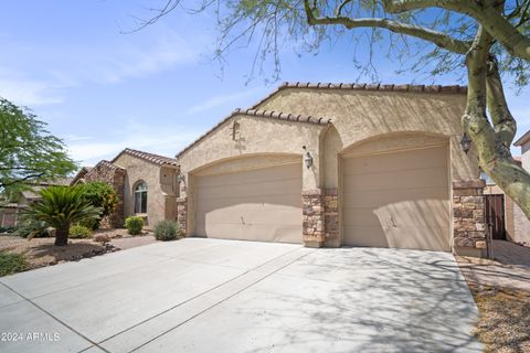 Single Family Residence in Phoenix AZ 2118 RED RANGE Way.jpg