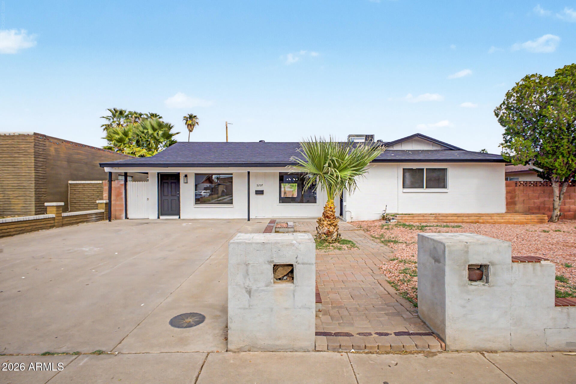 5207 N 39TH Drive