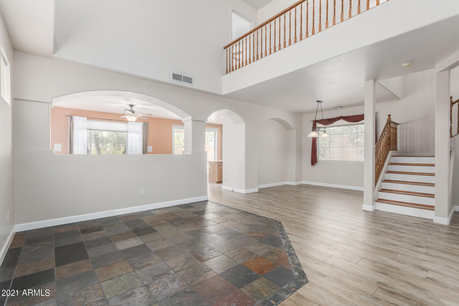 204 W Mountain Sage Drive