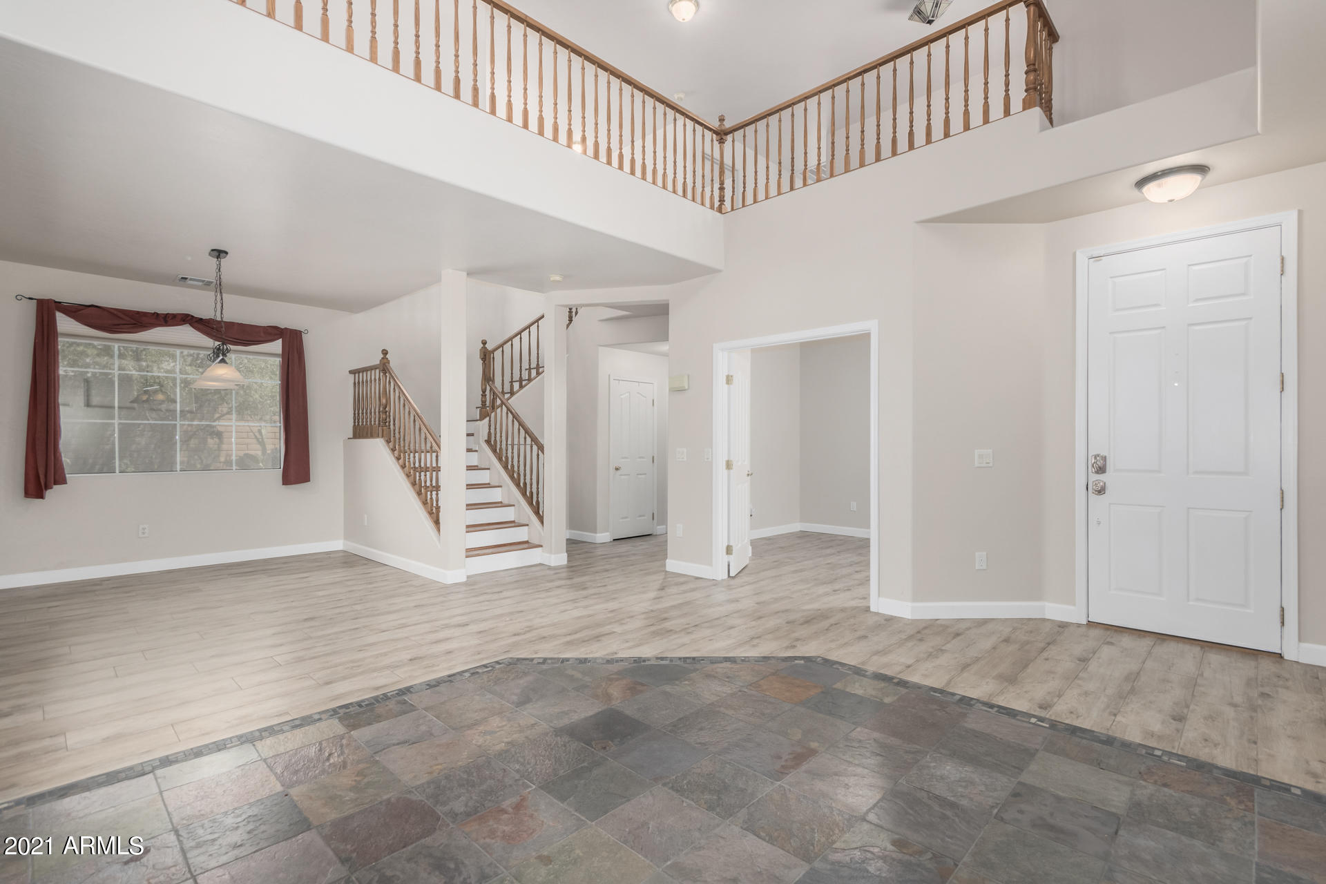204 W Mountain Sage Drive