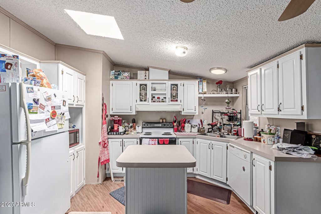 Photo of 2400 E Baseline Avenue #22, Apache Junction, AZ 85119 (MLS # 6927292)