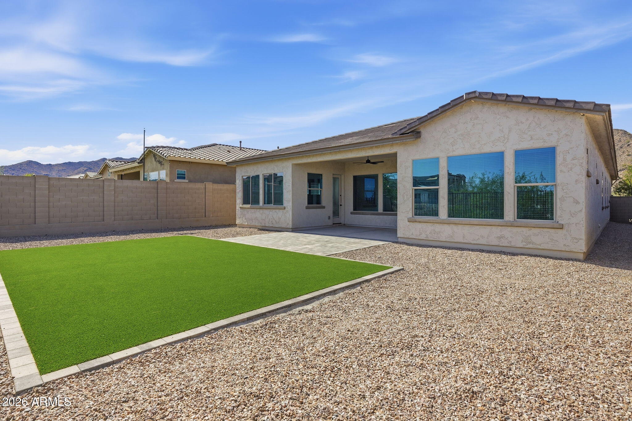 21255 W MINNEZONA Avenue