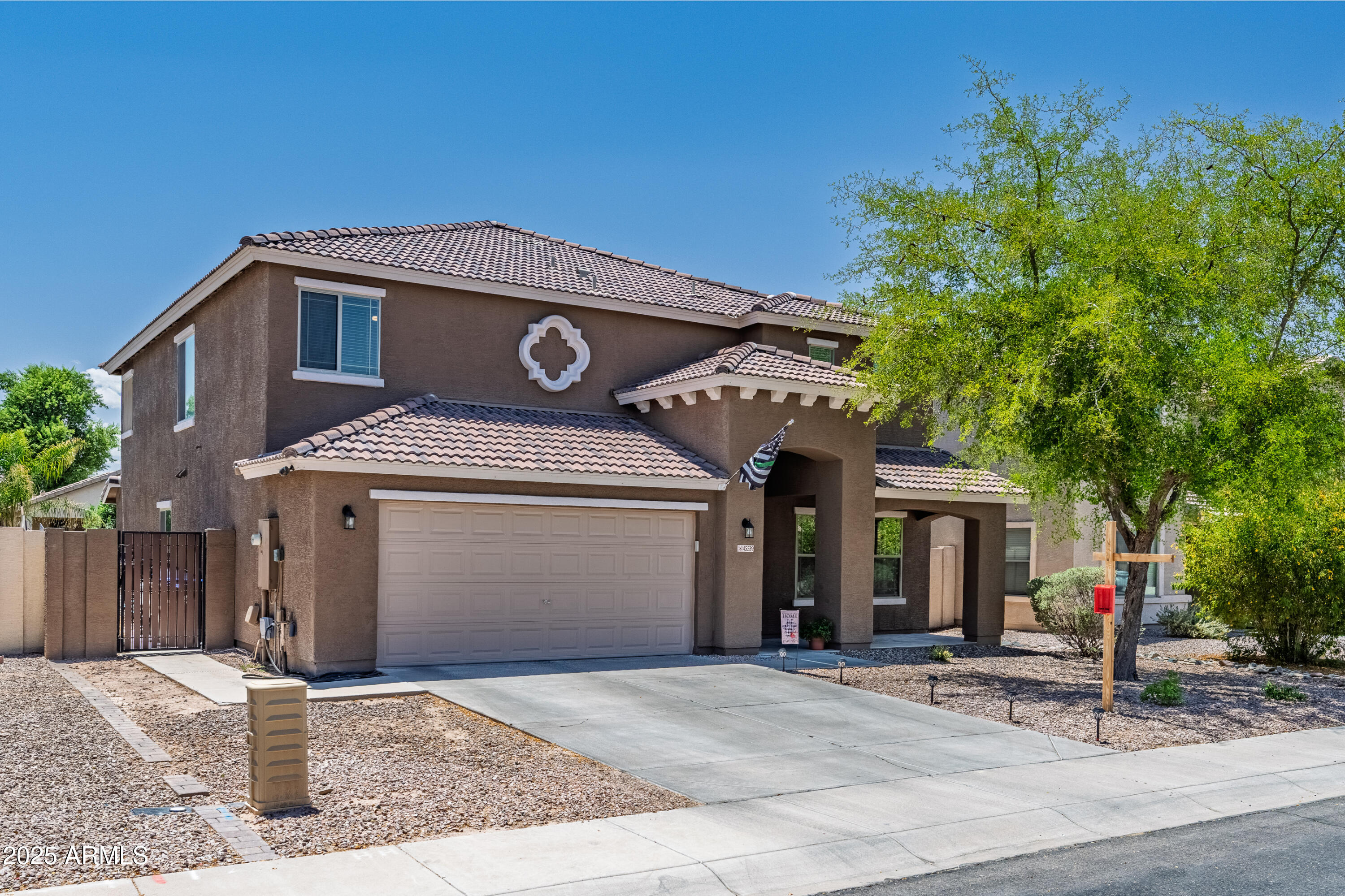 45539 W LONG Way