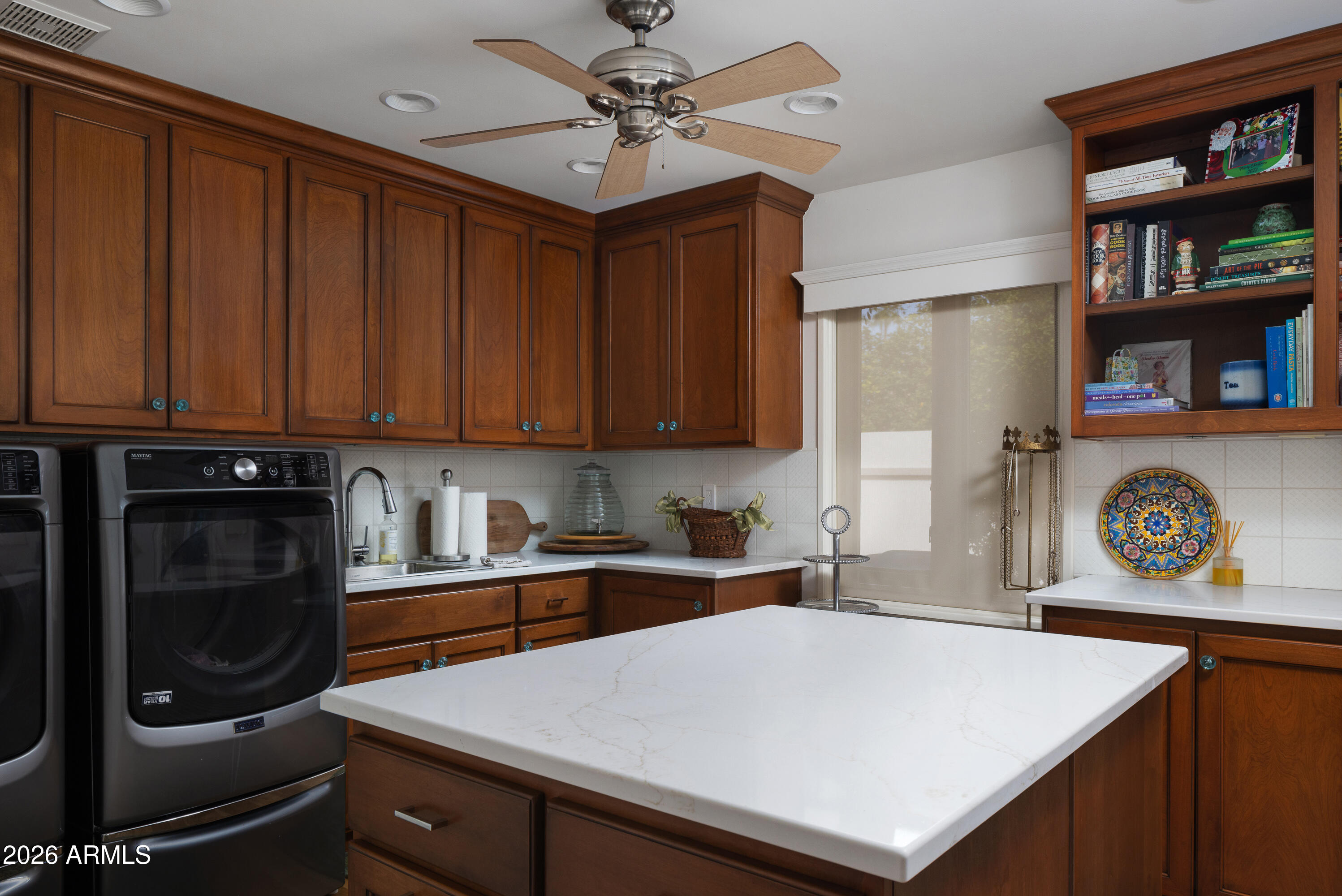 COUNTRY CLUB MANOR LOT 1-8 - Residential