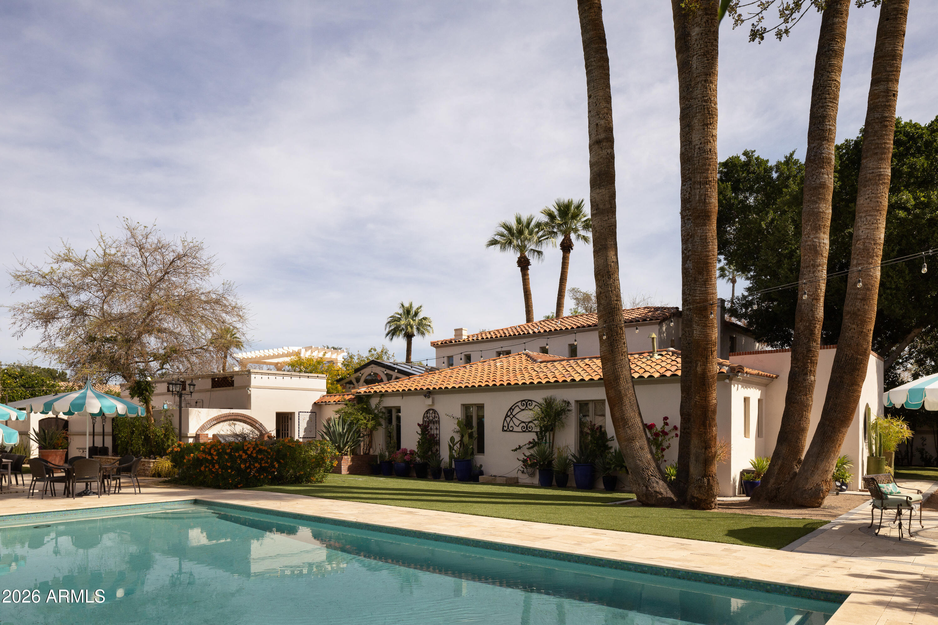 COUNTRY CLUB MANOR LOT 1-8 - Residential