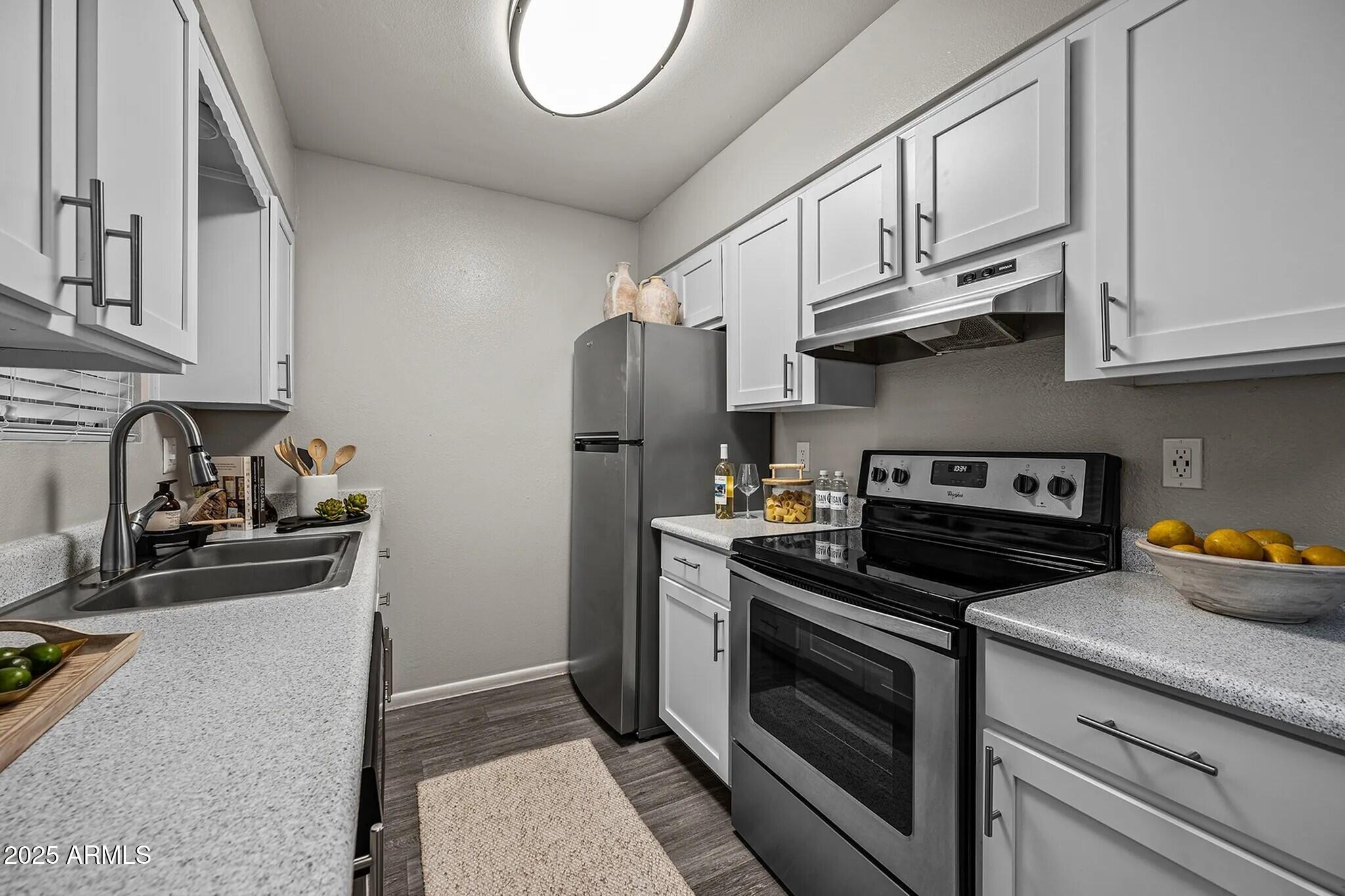 9350 N 67TH Avenue B2