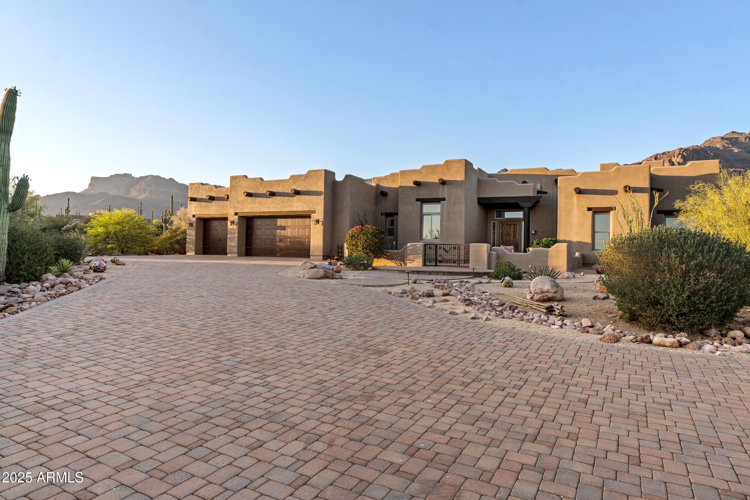 10778 E RUNNING WATER Drive