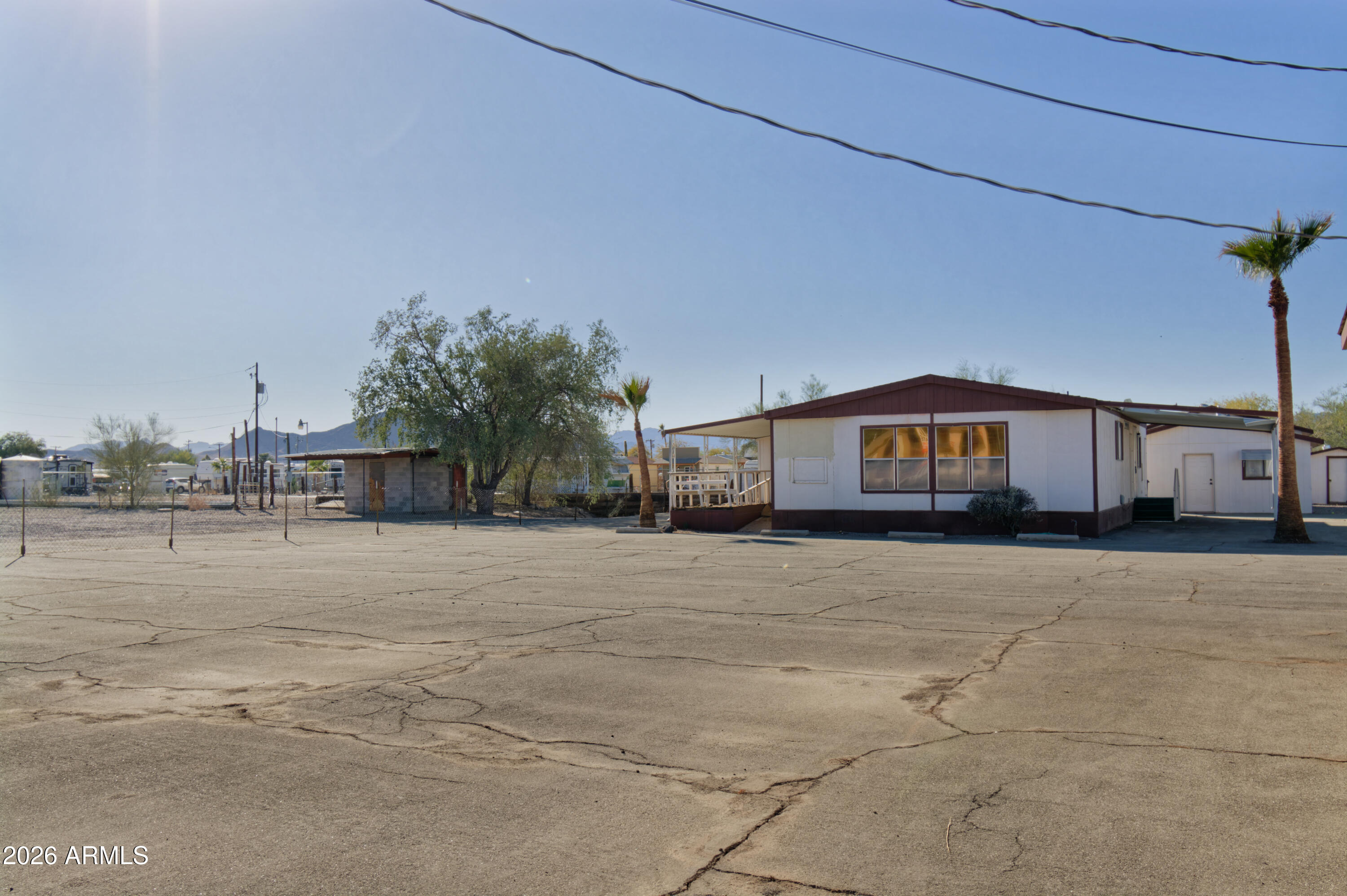 394 N CENTRAL Boulevard