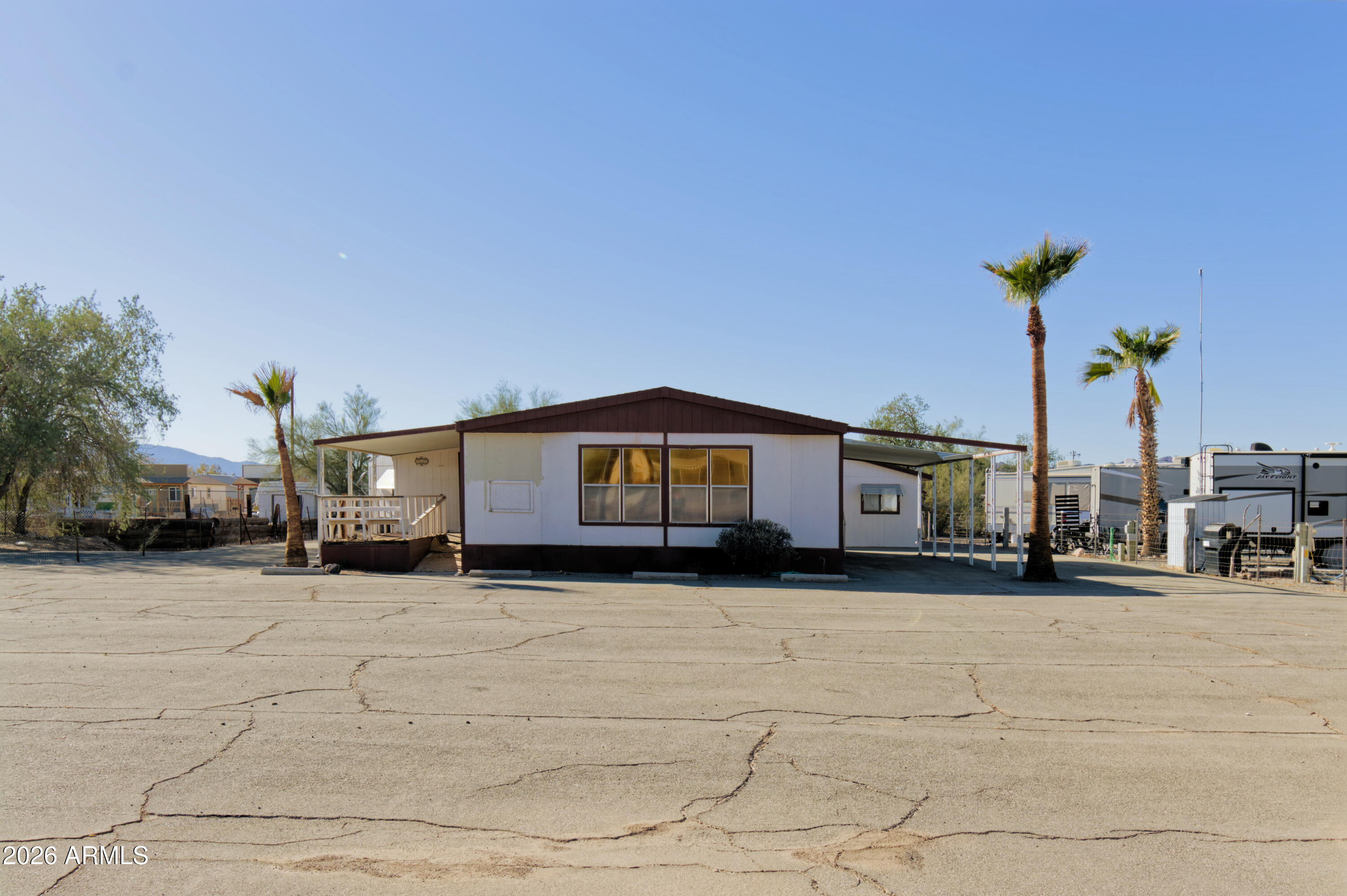 394 N CENTRAL Boulevard