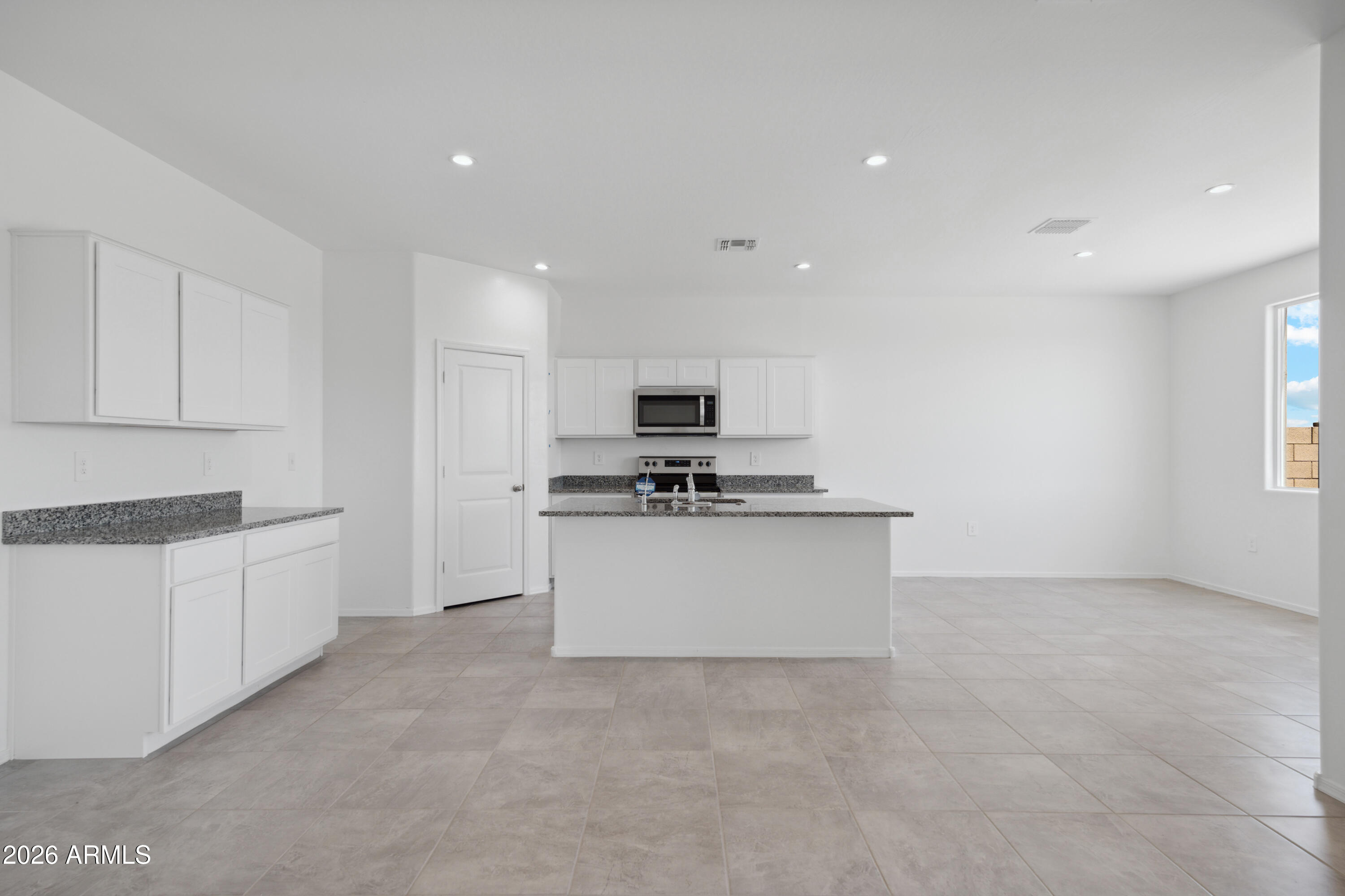 163 S ALMONER Lane S