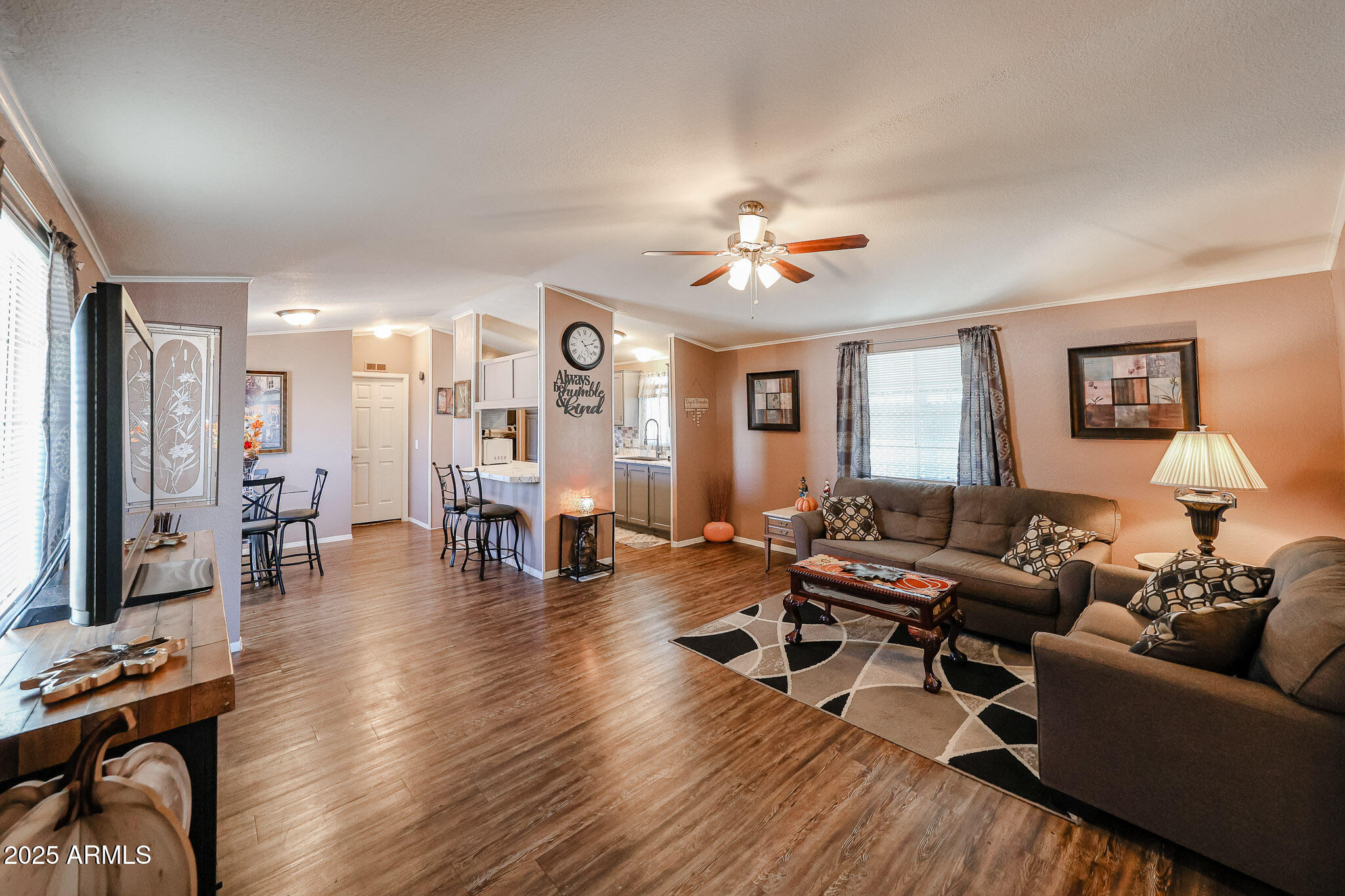 CAREFREE MANOR - Residential