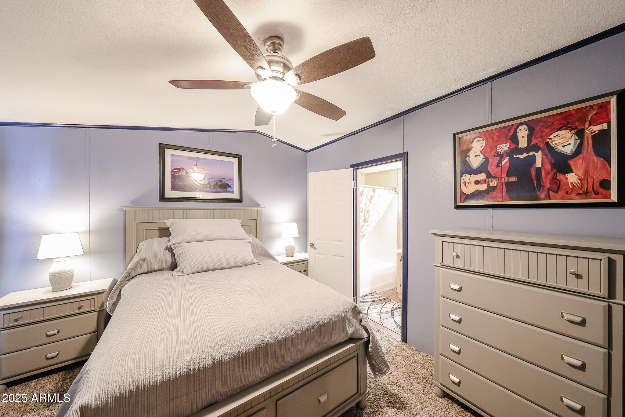 CAREFREE MANOR - Residential