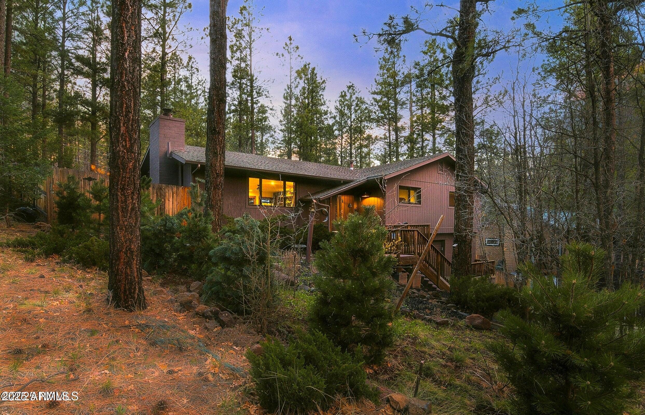3919 N Paradise Road
